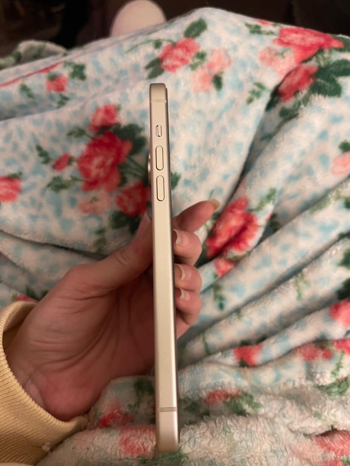 Apple iPhone 15 Plus (Renewed), 128GB, Black - Unlocked - Customer Photo 3