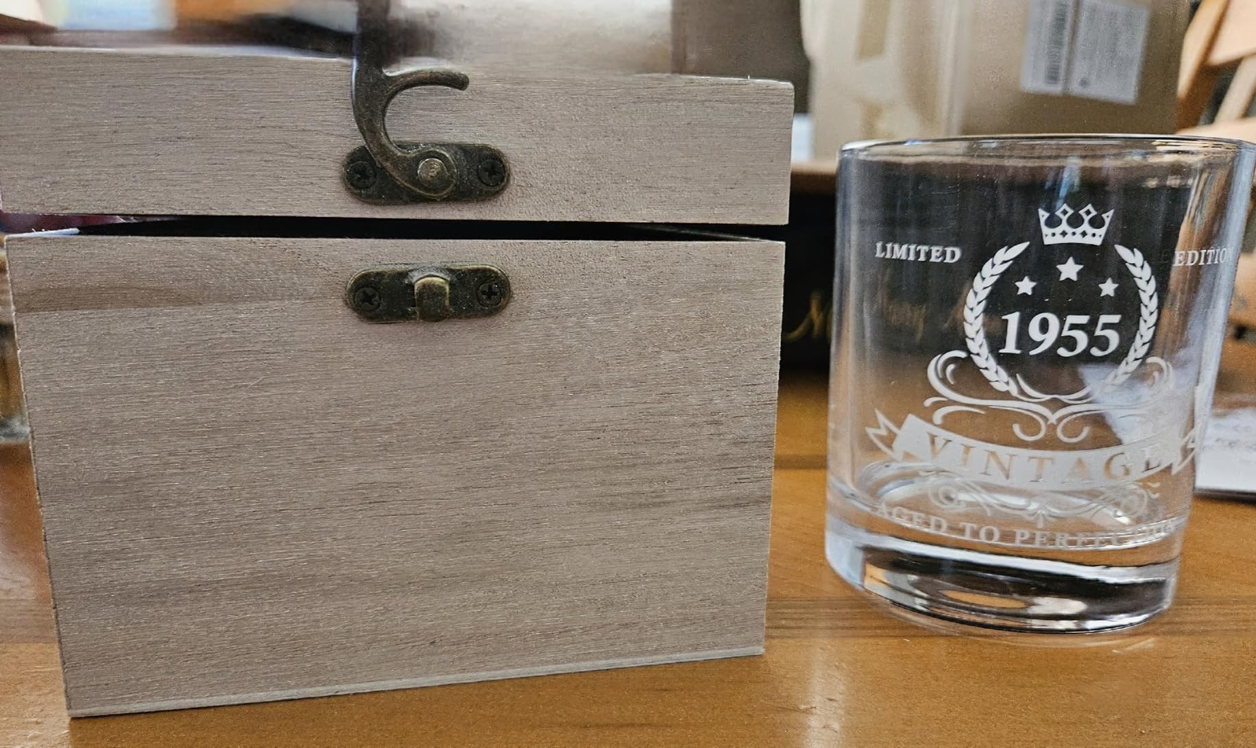 LIGHTEN LIFE 80th Birthday Gifts for Men 12 oz,1945 Whiskey Glass in Valued Wooden Box,Birthday Bourbon Glass for 80 Years Old Dad,Husband,Friend,80th Bday Gift Ideas Customer Review LIGHTEN LIFE 80th Birthday Gifts for Men 12 oz,1945 Whiskey Glass in Valued Wooden Box,Birthday Bourbon Glass for 80 Years Old Dad,Husband,Friend,80th Bday Gift Ideas - Customer Photo 1