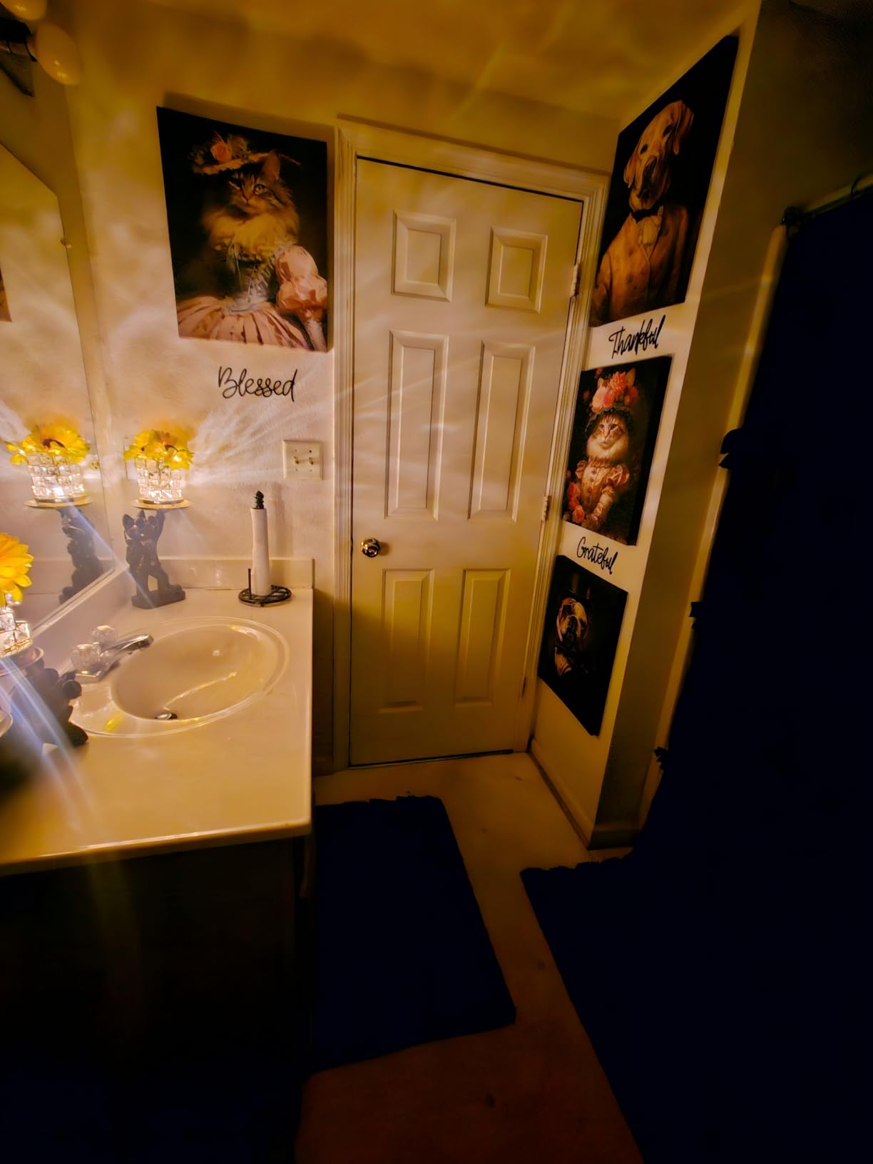 Sunflowers Flower Lamp,Rechargeable Cordless Touch Table Lamp,3-Colour Infinitely Dimming Small Night Light,Festival Restaurant Bedroom Bar Coffee Shop Birthday Gifts for Women Mom - Customer Photo 1