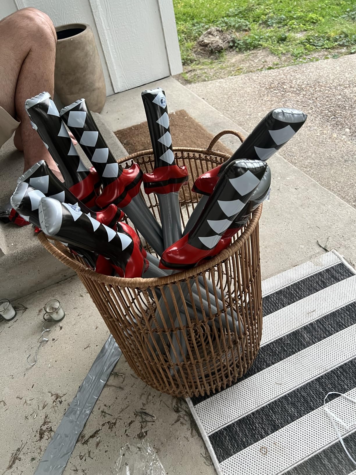 12 Pcs Inflatable Ninja Samurai Sword, Inflated Katana Sword Toy, Blow Up Ninja Swords for Party Favors Cosplay Samurai Theme Party - Customer Photo 2