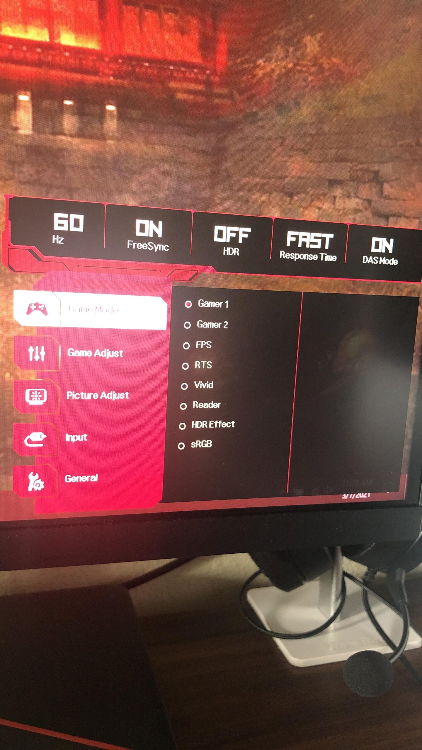 LG 32GS60QC-B Ultragear 32-inch Curved Gaming Monitor QHD (2560x1440) 180Hz 1ms 1000R AMD FreeSync HDR10 HDMIx2 DisplayPort Borderless Design Black Stabilizer DAS Crosshair FPS Counter - Black Customer Review LG 32GS60QC-B Ultragear 32-inch Curved Gaming Monitor QHD (2560x1440) 180Hz 1ms 1000R AMD FreeSync HDR10 HDMIx2 DisplayPort Borderless Design Black Stabilizer DAS Crosshair FPS Counter - Black - Customer Photo 3