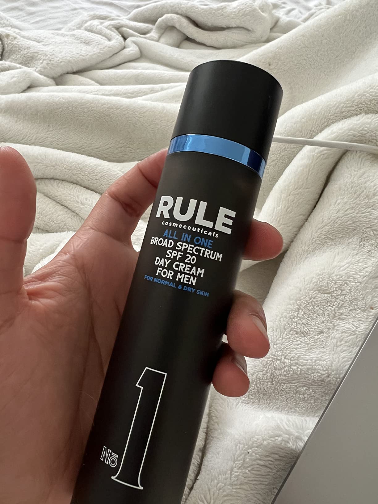 RULE 10-in-1 Mens Face Moisturizer with SPF 20 - Anti Aging Face Cream for Men - Collagen, Licorice Extract, Vitamin B, C, E Anti Wrinkle Men's Face Lotion Day Cream, Normal/Dry Facial Skin Care 1.7oz - Customer Photo 5