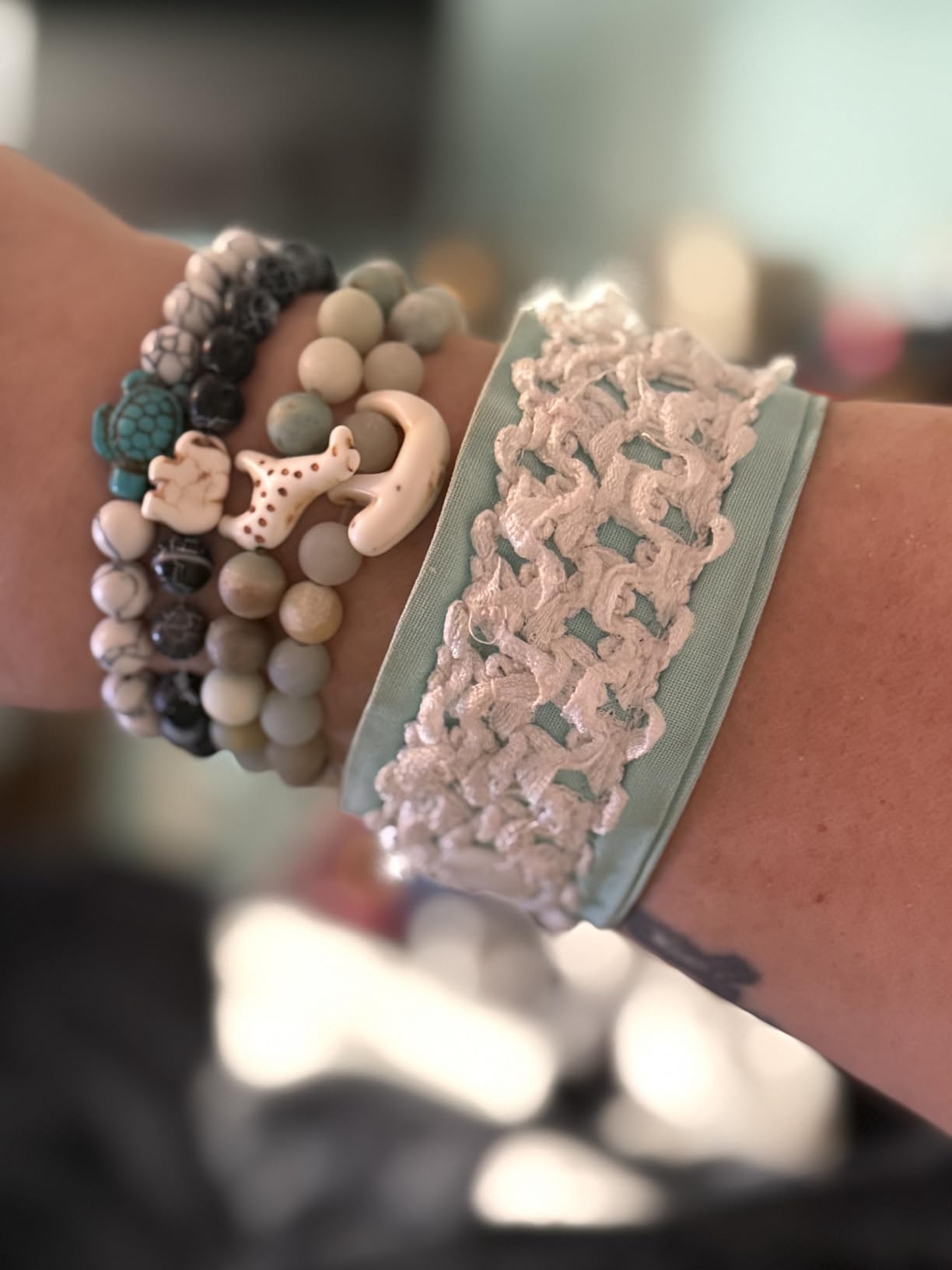 Fahlo Sloth Tracking Bracelet, Elastic, supports Sloth Conservation Foundation, one size fits most for Men and Women - Customer Photo 1