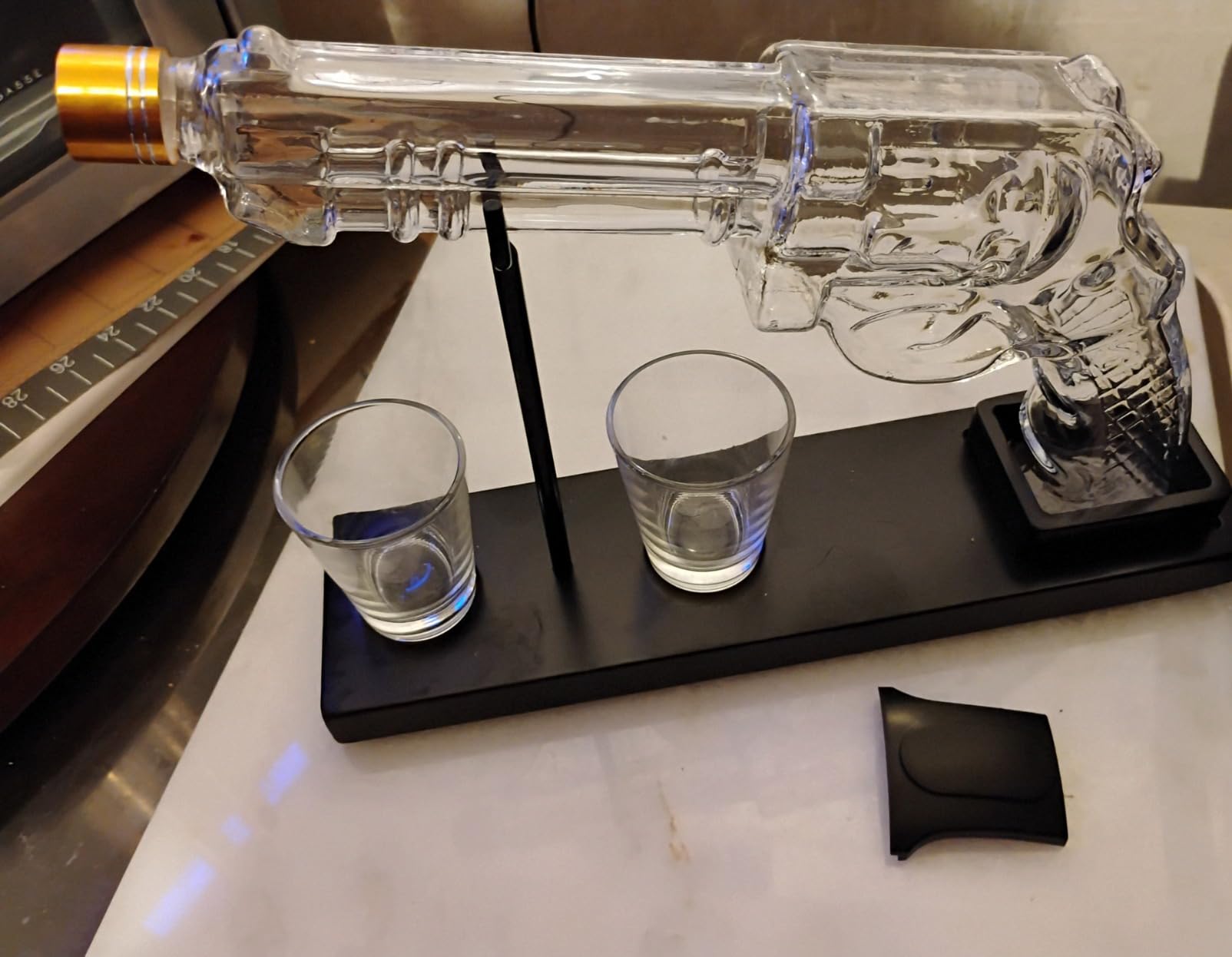 PONPUR Gifts for Men Dad, Whiskey Decanter Set with 2 Glasses, Dad Christmas Birthday Gifts, House Warming Anniversary Presents for Husband Him, Cool Whiskey Bourbon Gifts for Mens Customer Review PONPUR Gifts for Men Dad, Whiskey Decanter Set with 2 Glasses, Dad Christmas Birthday Gifts, House Warming Anniversary Presents for Husband Him, Cool Whiskey Bourbon Gifts for Mens - Customer Photo 2