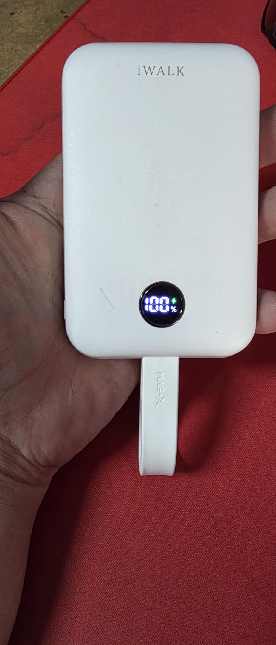 iWALK Magnetic Power Bank 10000mAh, 30W Wireless Portable Charger with Fast Charging USB-C Cable,Qi2 Certified 15W Battery Pack with LED Display for iPhone 16/16 Pro/15/14/13/12 Series, Samsung Galaxy - Customer Photo 1