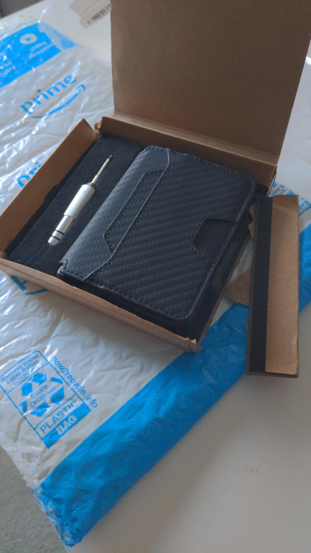 Wallet for Men, Mens Wallet Minimalist Slim Wallet, RFID Blocking Smart Pop Up Wallet with Money Clip & ID Window, Metal Compact Wallet, Aluminum Credit Card Holder Wallet - Customer Photo 2