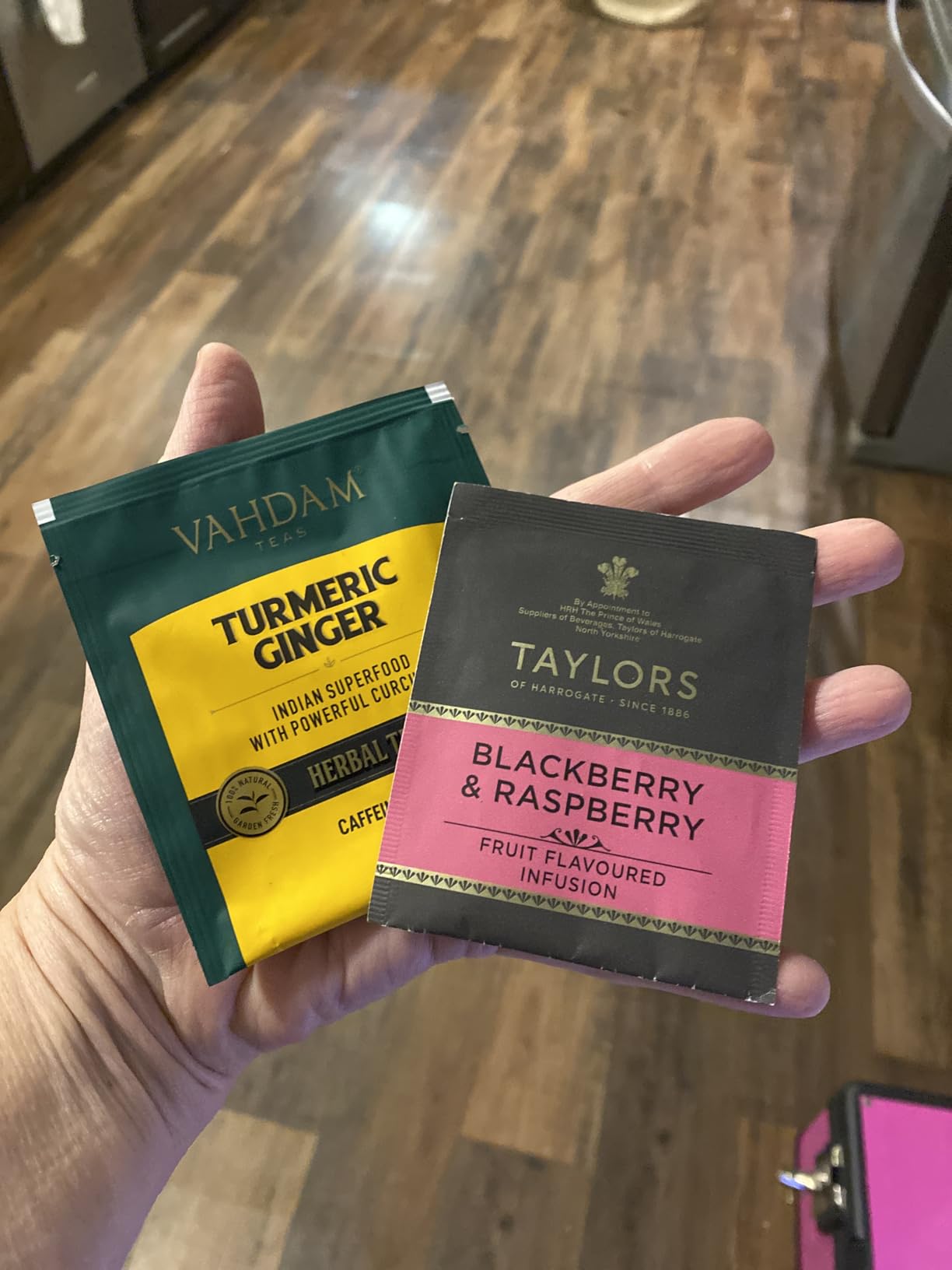 VAHDAM, Limited Edition - Hanukkah Tea Gift Basket | 9 Delicious Variety Pyramid Tea Bags | Perfect Hanukkah Gift for Friends and Family - Customer Photo 1