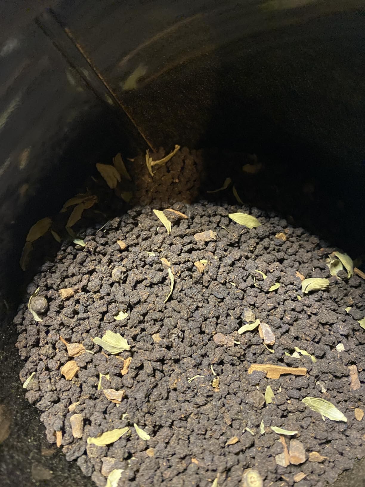 VAHDAM, Limited Edition - Hanukkah Tea Gift Basket | 9 Delicious Variety Pyramid Tea Bags | Perfect Hanukkah Gift for Friends and Family - Customer Photo 3