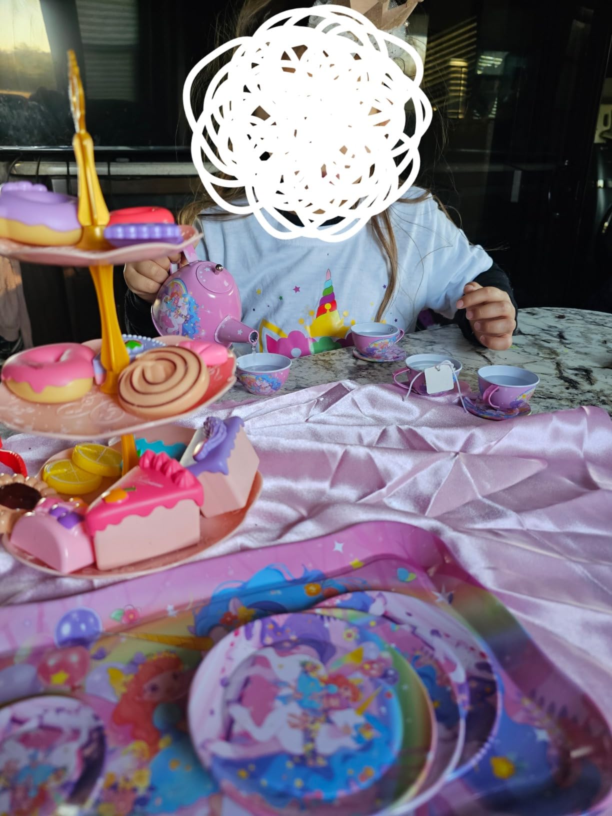 Frozen Tea Party Set for Little Girls, Princess Gift Toy, Kids Pretend Play Tin Tea Set with Teapot, Tea Cups, Food Playset & Carrying Case, Birthday for Girls Age 3+ Customer Review Frozen Tea Party Set for Little Girls, Princess Gift Toy, Kids Pretend Play Tin Tea Set with Teapot, Tea Cups, Food Playset & Carrying Case, Birthday for Girls Age 3+ - Customer Photo 3