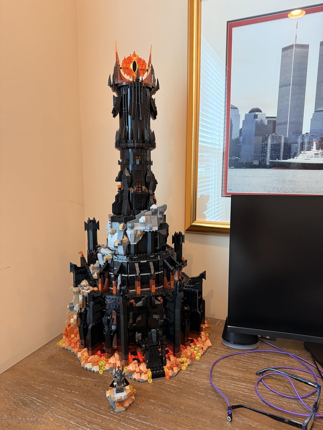 LEGO Icons Lord of The Rings Barad-dûr Building Set for Adults - Lord of The Rings Collectible for Fans - Includes 6 Minifigures - Gift for Men and Women - 10333 - Customer Photo 1