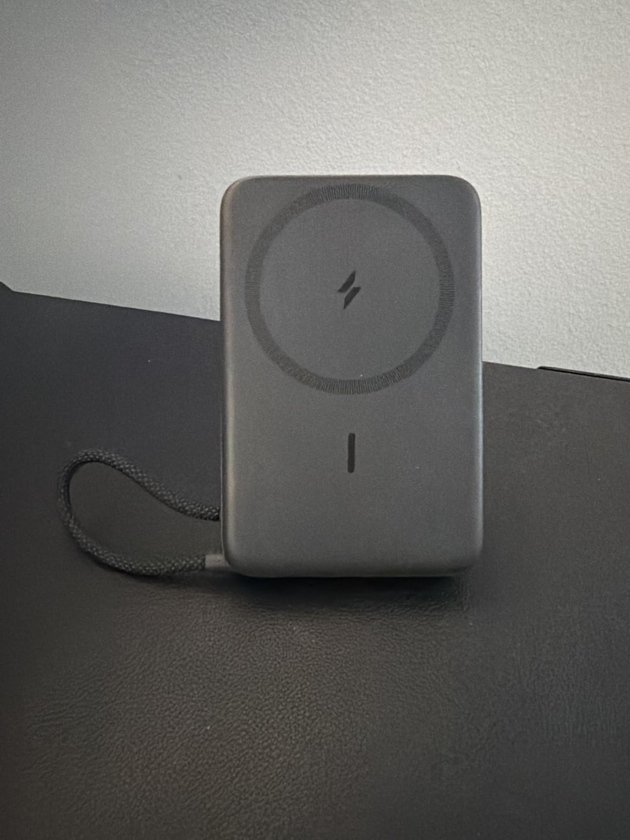 Anker Zolo Magnetic Power Bank, 10,000mAh Wireless Portable Charger with 30W Max Fast Charging, Battery Pack with Built-in USB-C Cable and Adjustable Stand, for iPhone 16/15 Series, AirPods, and More - Customer Photo 1