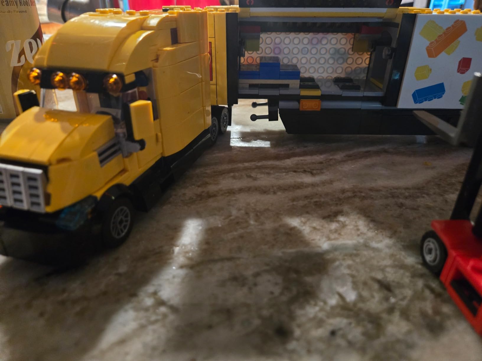 LEGO City Yellow Delivery Truck Toy - Semi Truck Building Toy for Boys & Girls, Ages 8+ Years - Gift for Christmas - Pretend Play W/ 3 Minifigures - 60440 Customer Review LEGO City Yellow Delivery Truck Toy - Semi Truck Building Toy for Boys & Girls, Ages 8+ Years - Gift for Christmas - Pretend Play W/ 3 Minifigures - 60440 - Customer Photo 2