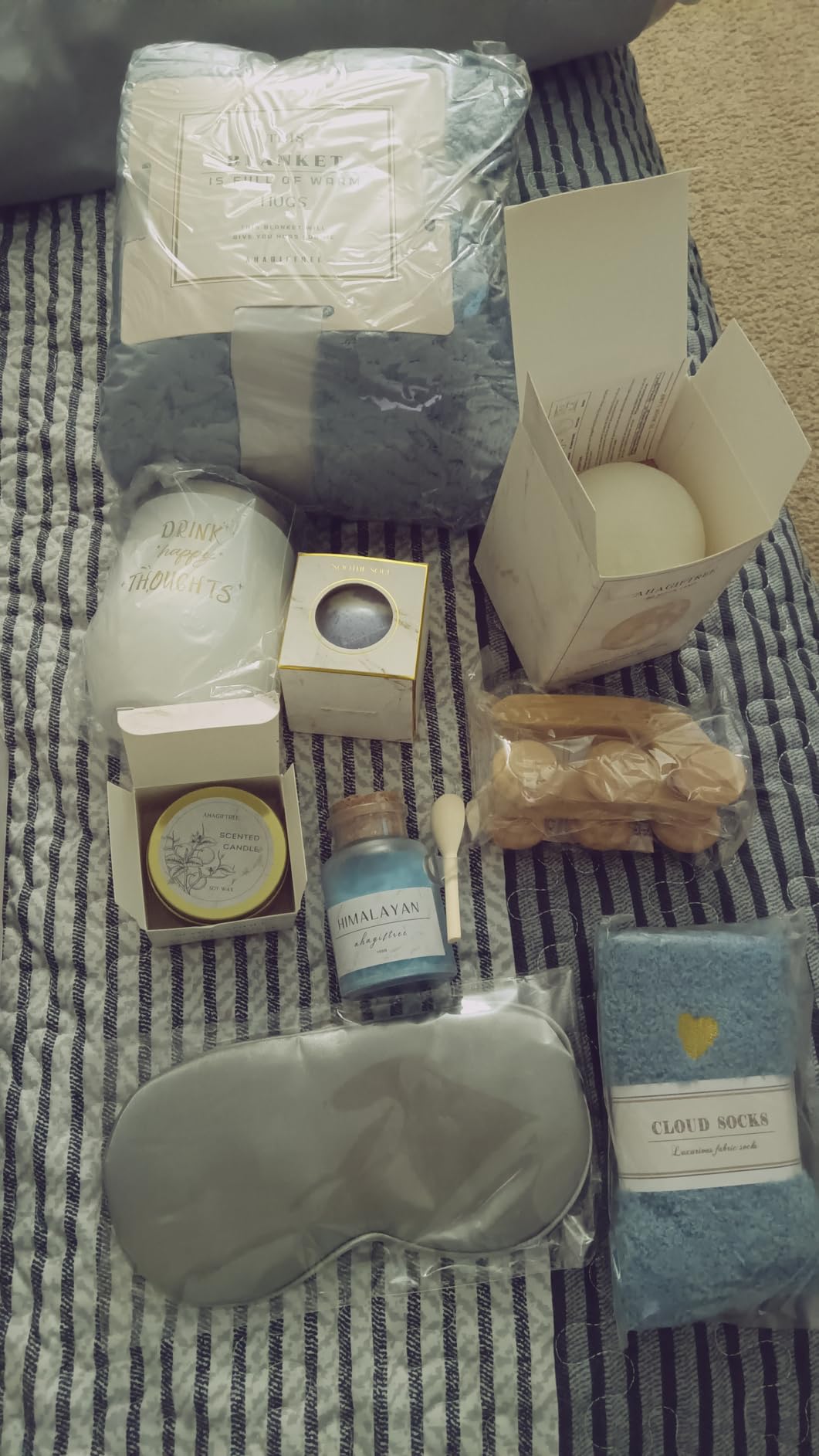 Gift Baskets for Women,11PC Care Package,Think of You, surgery recovery gifts for women,Get Well Soon After Surgery,Birthday Gifts,Thank You,Sympathy Gift Baskets for Women Customer Review Gift Baskets for Women,11PC Care Package,Think of You, surgery recovery gifts for women,Get Well Soon After Surgery,Birthday Gifts,Thank You,Sympathy Gift Baskets for Women - Customer Photo 1