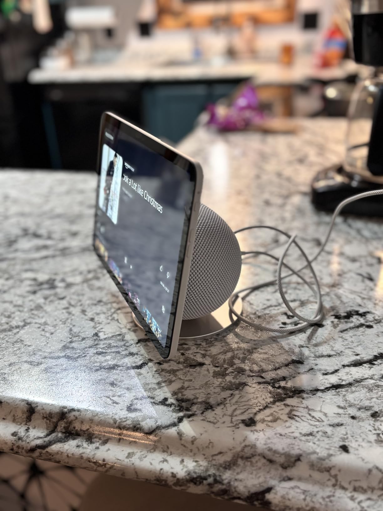 Echo Show 8 (newest model), Vibrant HD 8.7