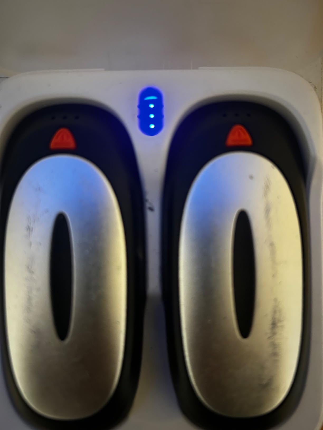 3-in-1 Electric Hand Warmers Rechargeable 2 Pack,14000mAh Portable Dual-Sided Handwarmer with Charging Case, 3 Levels Fast Heating Pocket Warmers,Gifts for Men,Women,Raynauds,Hunting Gear Customer Review 3-in-1 Electric Hand Warmers Rechargeable 2 Pack,14000mAh Portable Dual-Sided Handwarmer with Charging Case, 3 Levels Fast Heating Pocket Warmers,Gifts for Men,Women,Raynauds,Hunting Gear - Customer Photo 3