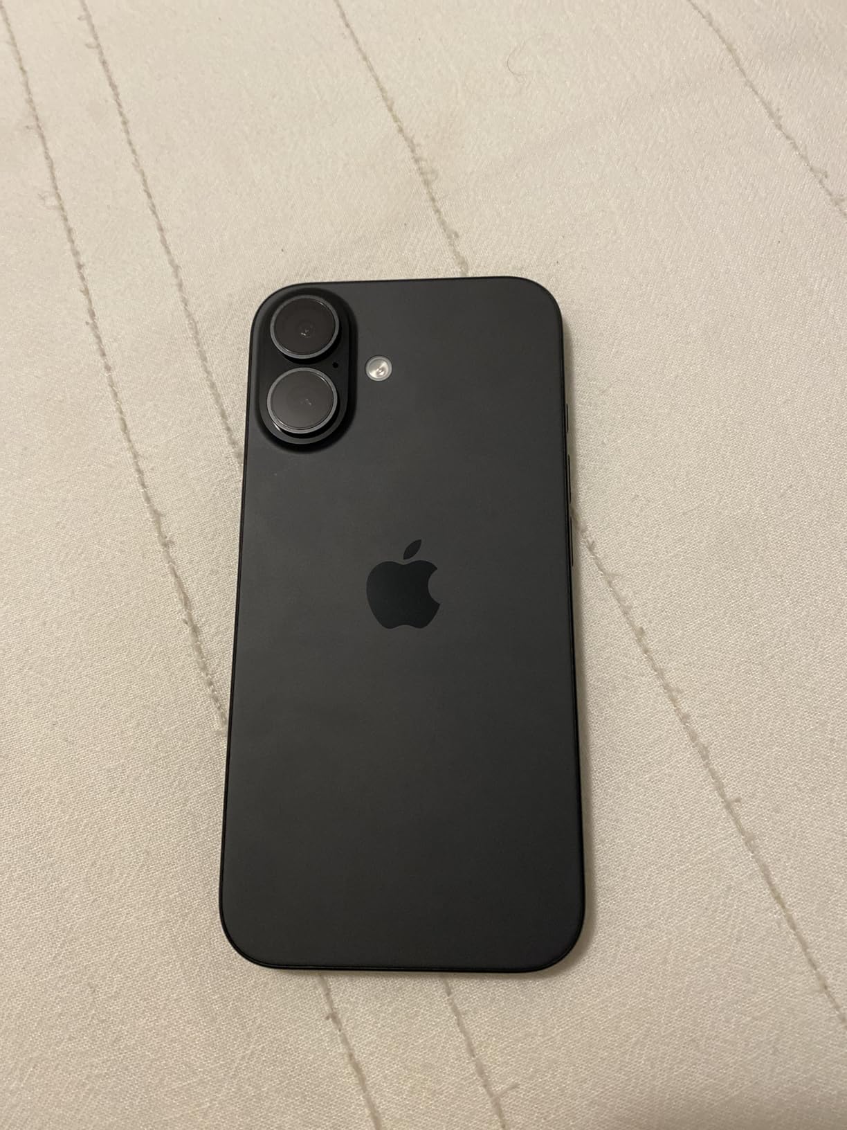 Apple iPhone 16, US Version, 128GB, Black - Unlocked (Renewed) - Customer Photo 2