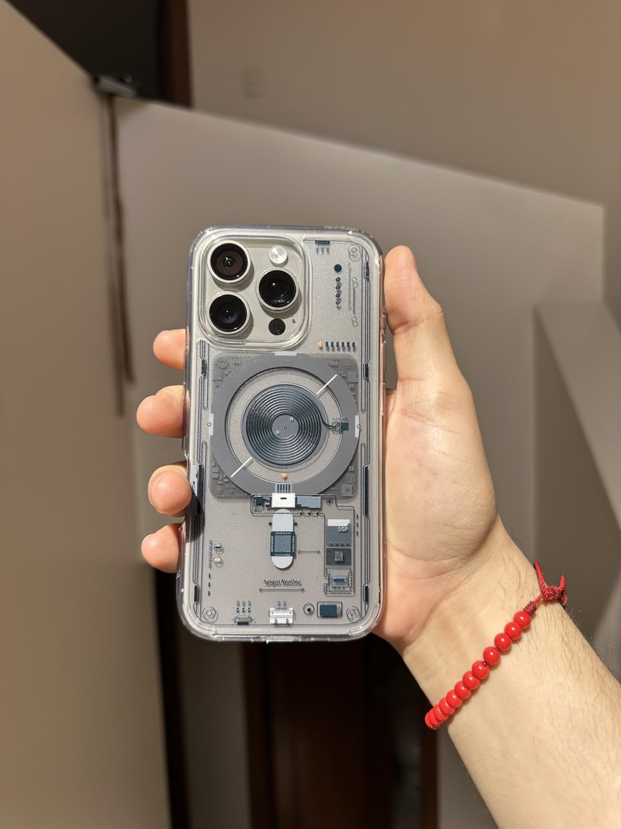 Apple iPhone 16 Pro, US Version, 256GB, Natural Titanium - Unlocked (Renewed) - Customer Photo 3