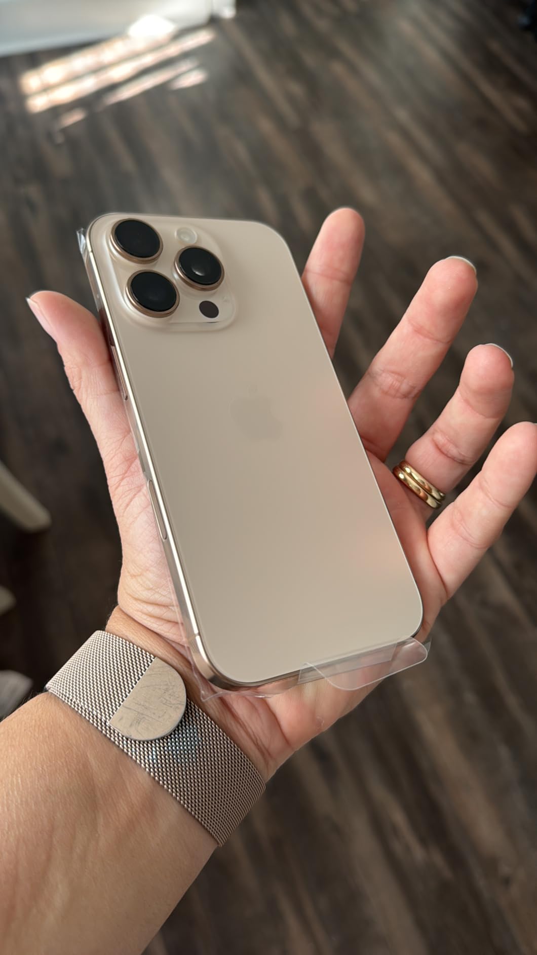 Apple iPhone 16 Pro, US Version, 256GB, Natural Titanium - Unlocked (Renewed) - Customer Photo 4