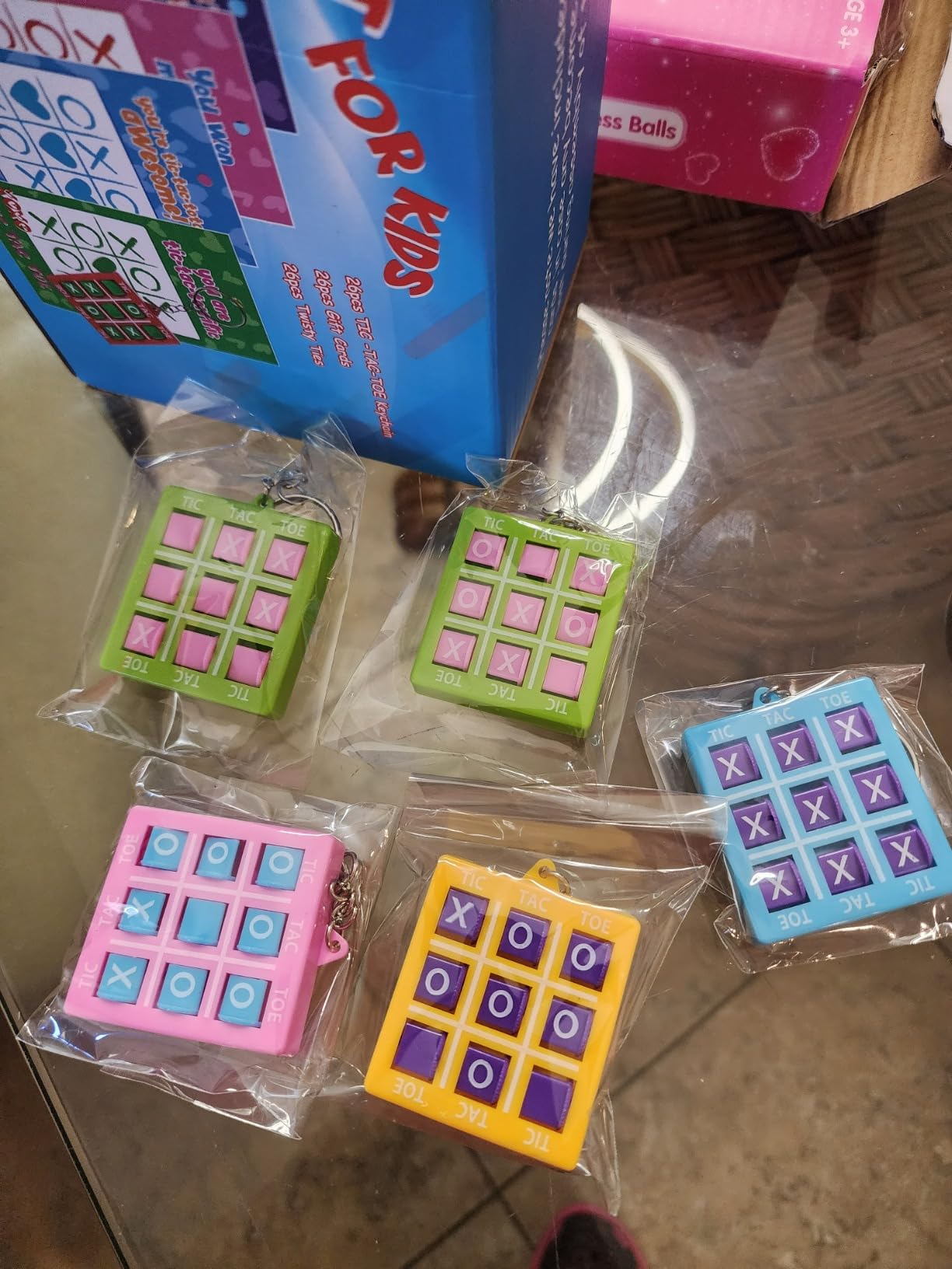 24PCS Tic Tac Toe Game Birthday Party Favors Goodie Treat Bag Christmas Stocking Stuffers for Kids 3-5 4-8 8-12 Classroom Treasure Chest Carnival Prize Box Toys Bulk Keychain Pinata Filler Return Gift - Customer Photo 1