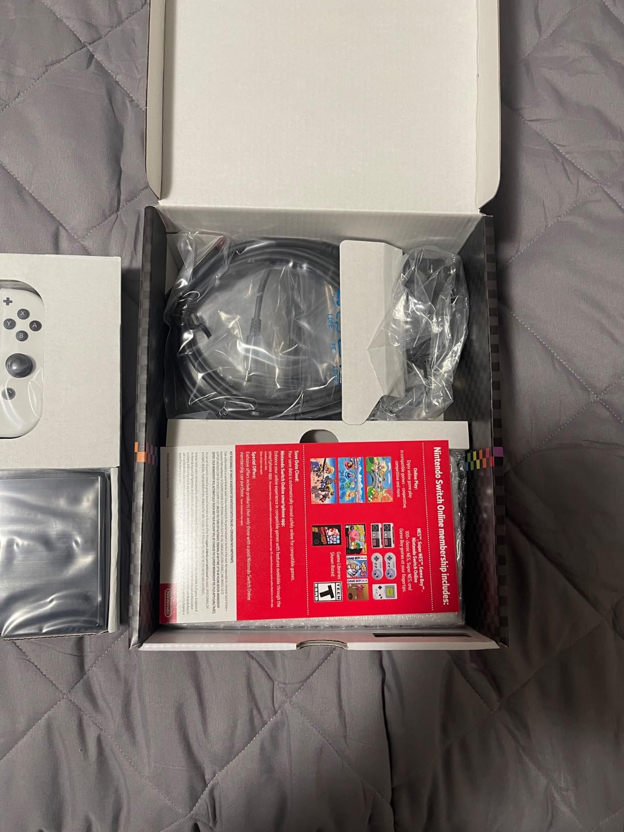 Nintendo Switch™ – OLED Model Mario Kart™ 8 Deluxe Bundle - Customer Photo 4