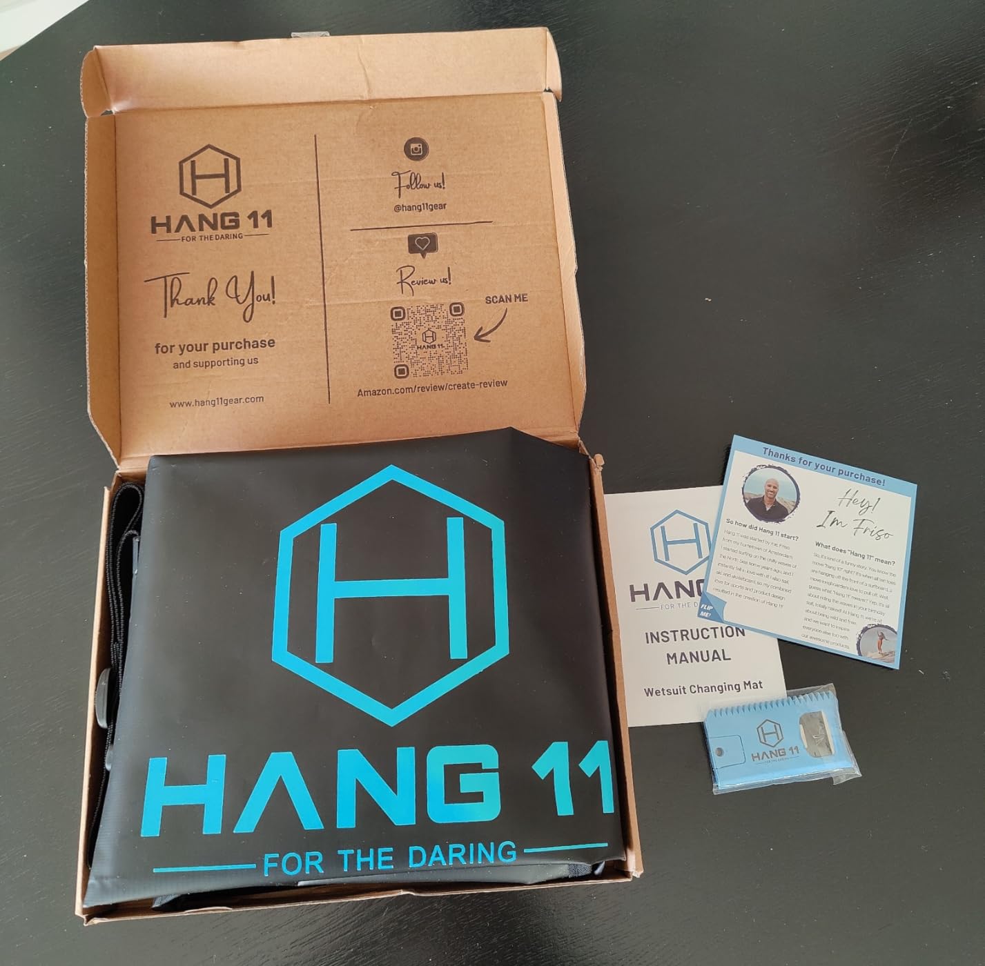 Hang 11 Wetsuit Changing Mat Bag - Surf Changing Mat with Shoulder Strap, Wetsuit Bag Waterproof, Keeps your Wet Suit & Car Clean, Surf Change Gear, Surfing Accessories, Surfing Gifts - Customer Photo 2