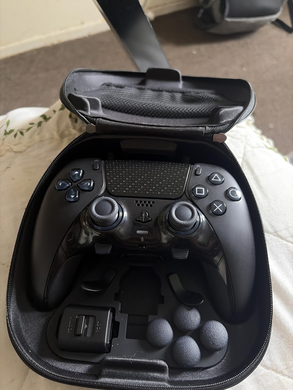 PlayStation DualSense Edge Wireless Controller - Midnight Black - Customer Photo 1