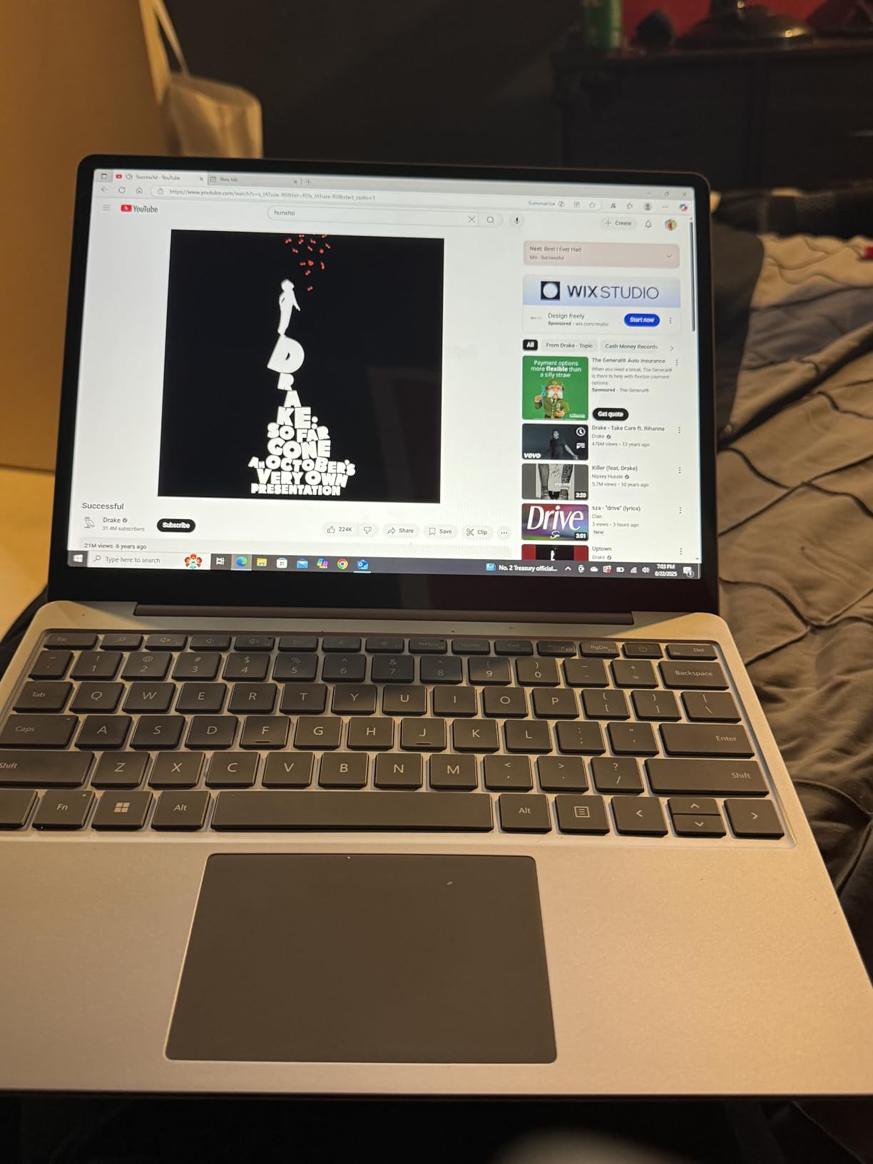 Microsoft Surface Laptop Go 12.4