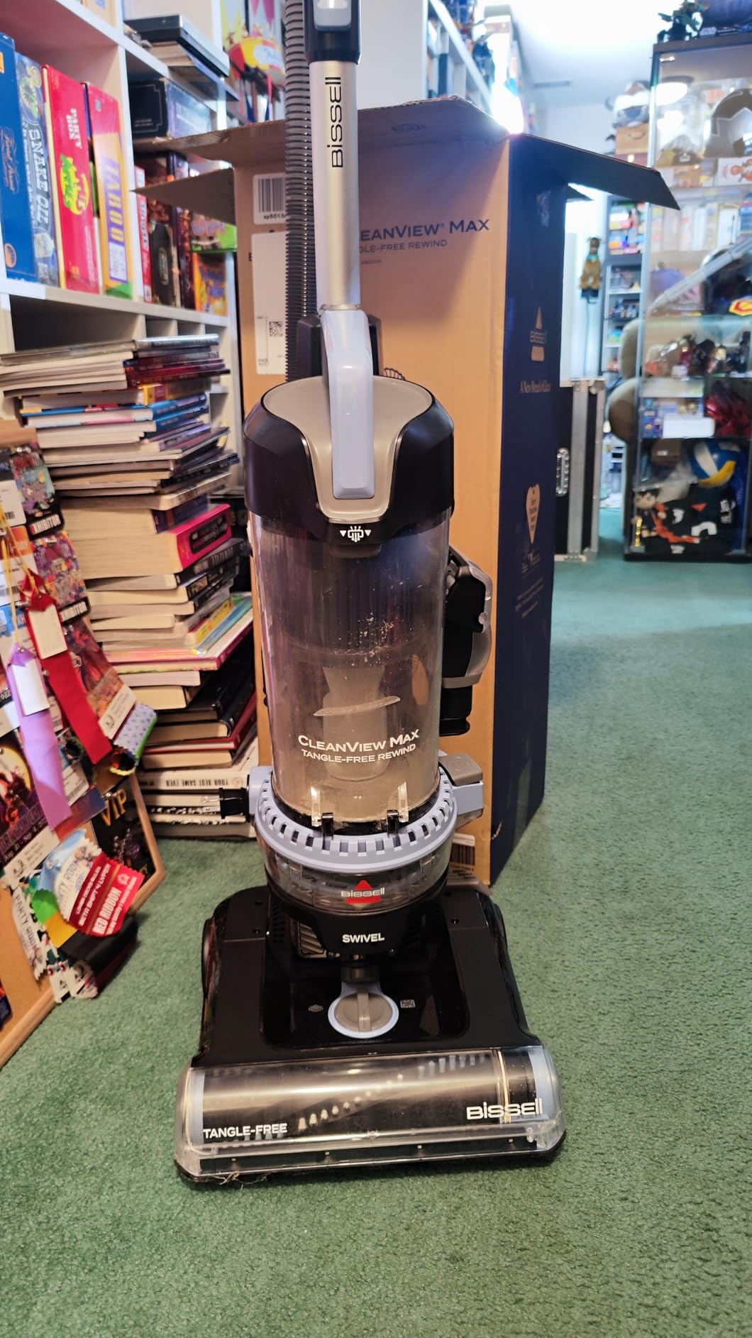 BISSELL CleanView Max Tangle-Free with LED Headlights, Active Extension Wand, Tangle-Free Brush Roll, Included pet Tools, 4072L - Customer Photo 1