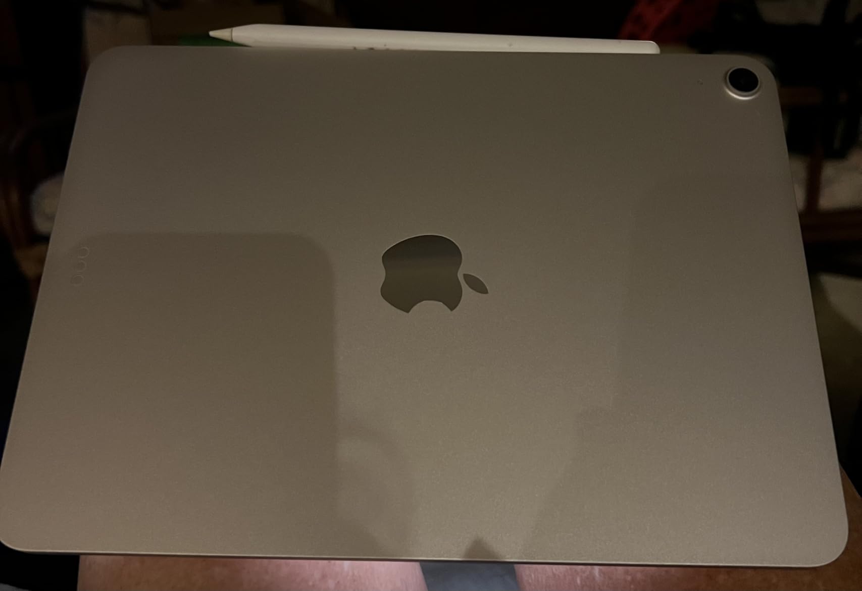 Apple iPad Air 11-inch with M3 chip Built for Apple Intelligence, Liquid Retina Display, 128GB, 12MP Front/Back Camera, Wi-Fi 6E, Touch ID, All-Day Battery Life — Space Gray Customer Review Apple iPad Air 11-inch with M3 chip Built for Apple Intelligence, Liquid Retina Display, 128GB, 12MP Front/Back Camera, Wi-Fi 6E, Touch ID, All-Day Battery Life — Space Gray - Customer Photo 1