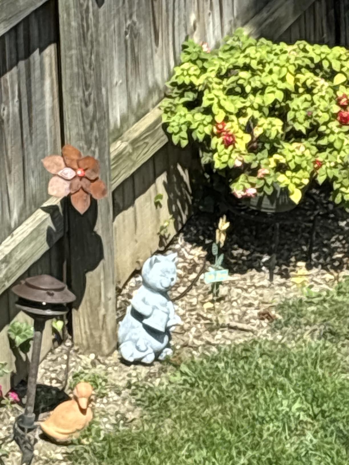 Solar Rabbit Garden Statues, Outdoor Bunny Decor, Resin Rabbit Figurine Lying on the Moon Cuddling a Baby Bunny with LED Lights - Customer Photo 2