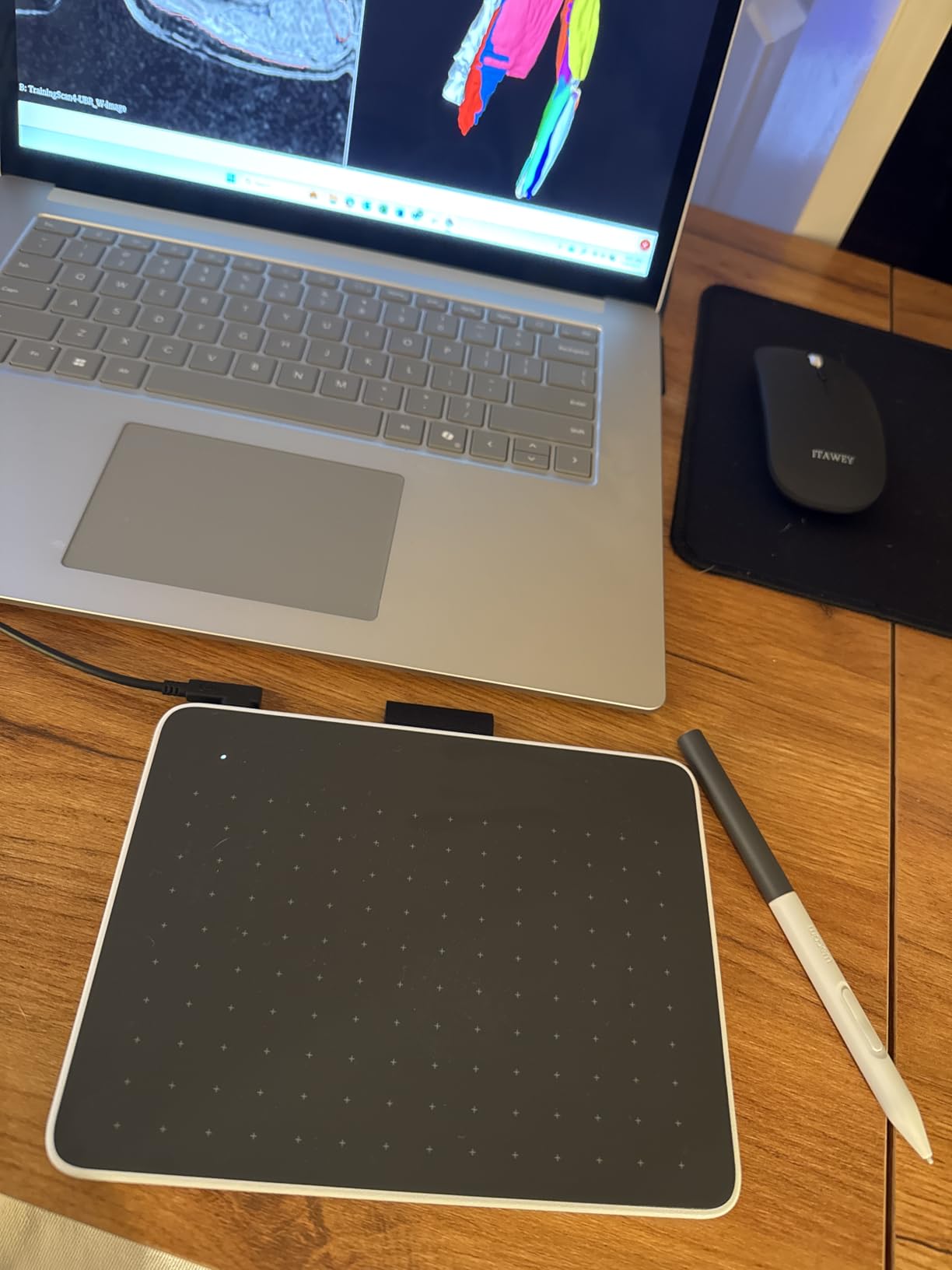 Wacom One 14 Drawing Tablet with Screen, 14 Wacom One 14 Drawing Tablet with Screen, 14