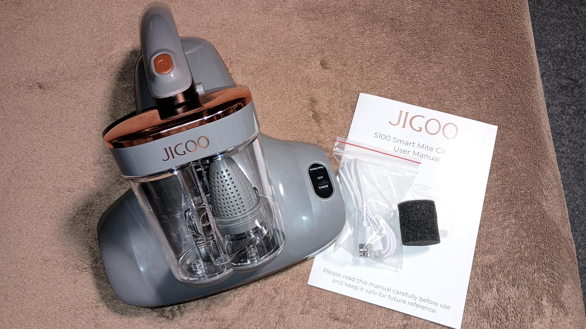 JIGOO Cordless Mattress Vacuum Cleaner with UV-C Light, Bed Vacuum Cleaner with Dust Sensor, Ultrasonic and High Heating, Deep Cleaning Bed Vacuum for Sofa Bed Fabric Surface (S100 Cordless) - Customer Photo 3