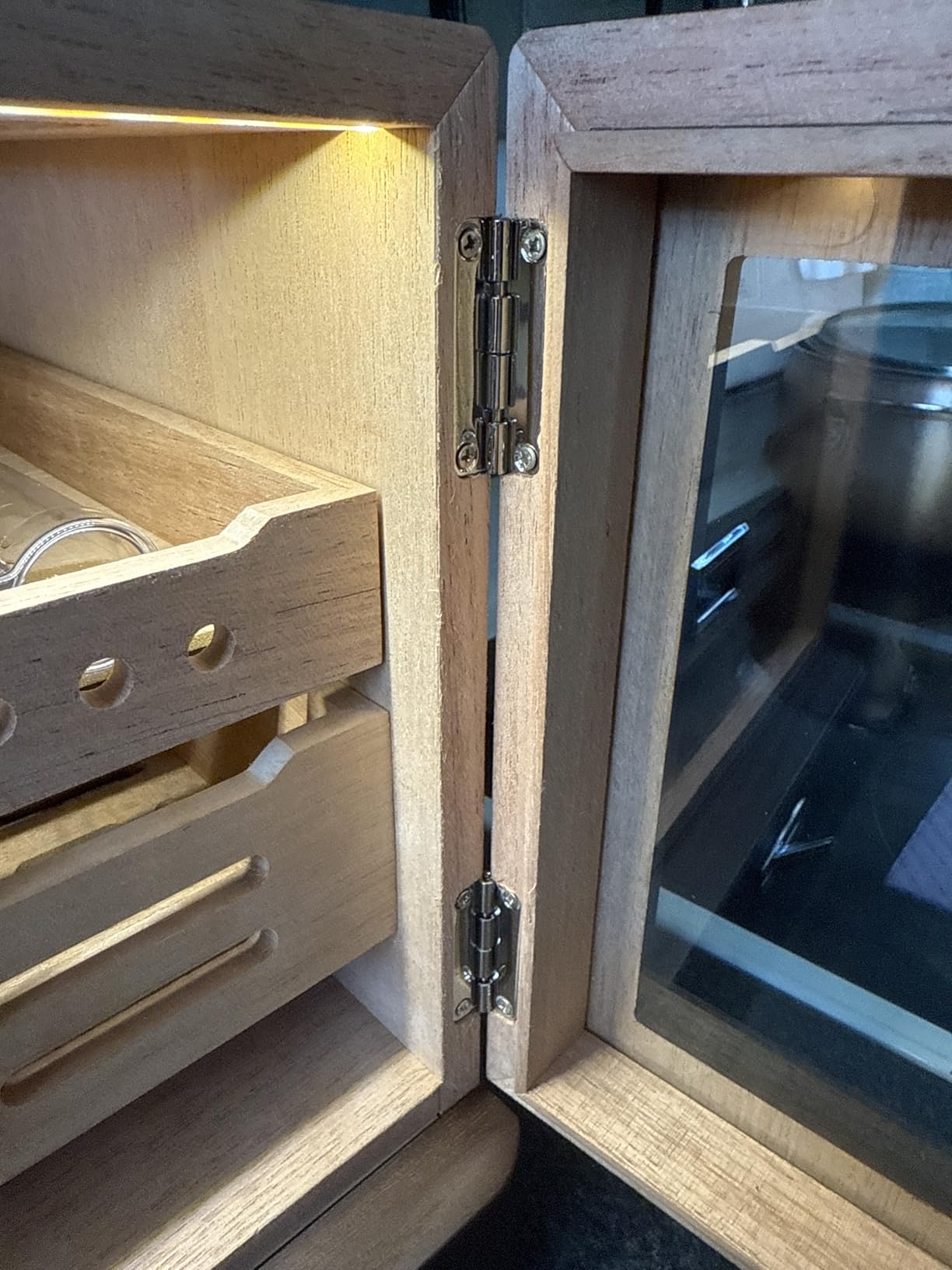 XIFEI Cigar Humidor Cabinet, Glass Top & Adjustable LED Lighting, Digital Hygrometer, 2 Humidifiers, Cigar Tube, Desktop Cedar Wood Humidor with Accessory Drawer for 80-100 Cigars, Ideal Men's Gift - Customer Photo 1