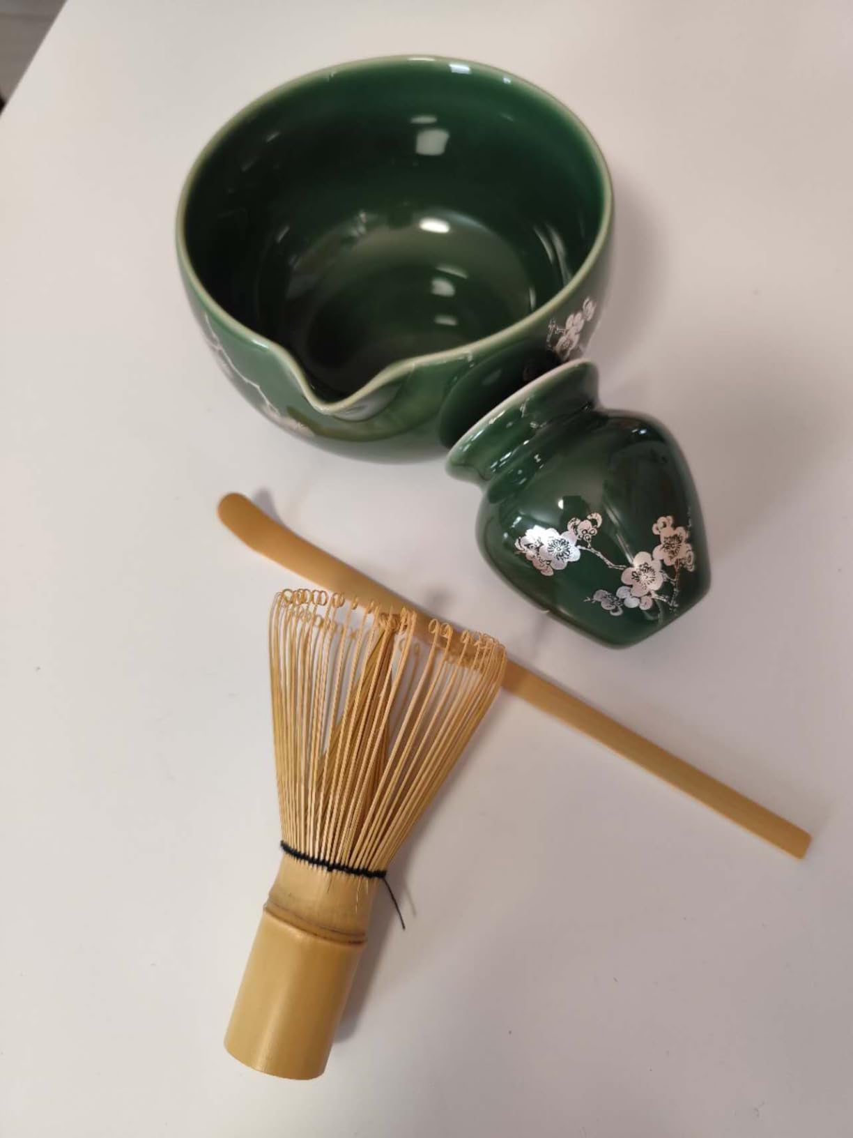 AIWOIT Matcha Whisk Set, Ceremonial Grade Matcha Set, Macha Making Kit with Matcha Bowl with Spout, Whisk Holder, Bamboo Whisk and Scoop, Gift for Matcha Green Tea Lovers - Customer Photo 2