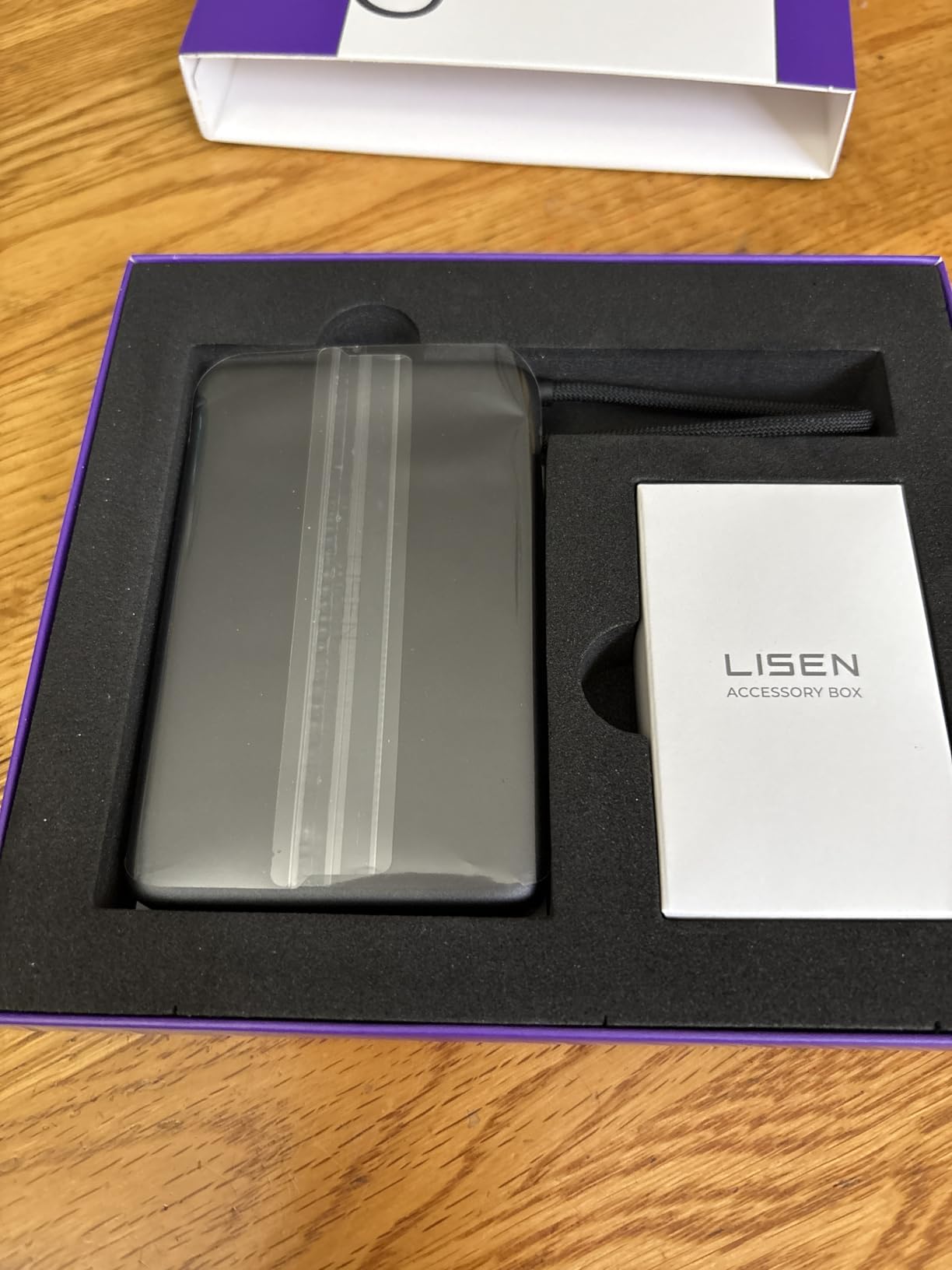 LISEN 0.5'' Ultra Slim MagSafe Power Bank for iPhone and Apple Watch,10000mAh MagSafe Battery Pack,Alloy Magnetic Portable Charger for iPhone 17 Air Pro Max Plus 16/15,Apple Watch S11 /S10/S9/SE - Customer Photo 4