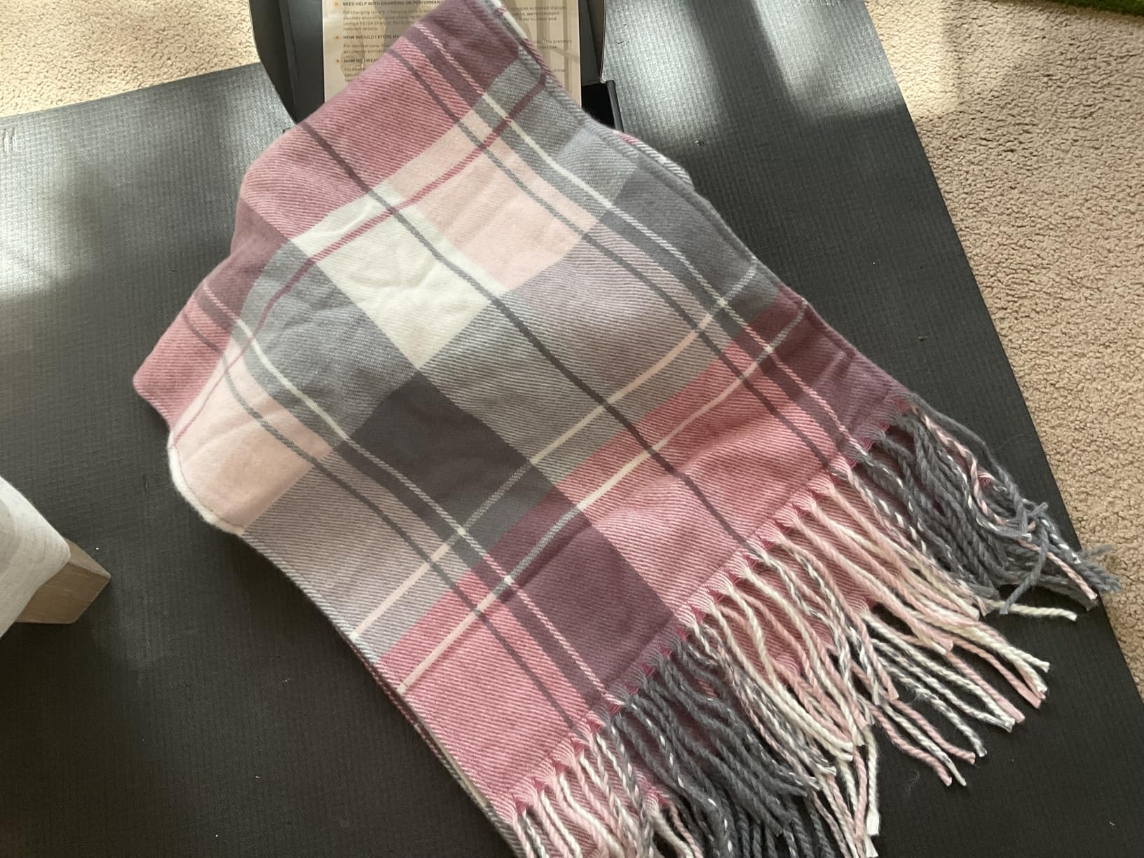 Wulcea Graphene Heated Scarf For Women 5V2A 6000mAh Fast Charge Large Capacity Battery - Customer Photo 2