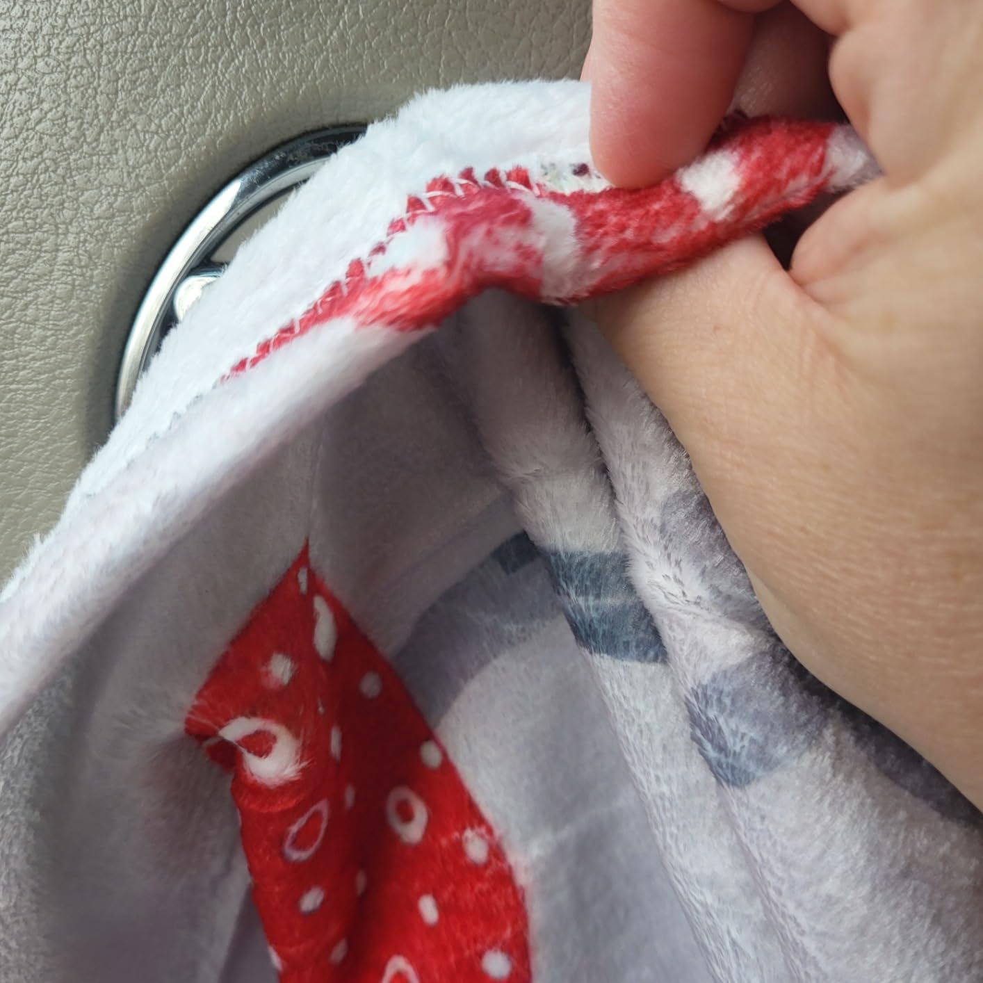 Panda Blanket Super Soft Cozy Fleece Animal Throw Blanket Plush Bedding Panda Stuffed Blanket Gifts for Boys Girls Kids Women 40''X50'' - Customer Photo 1