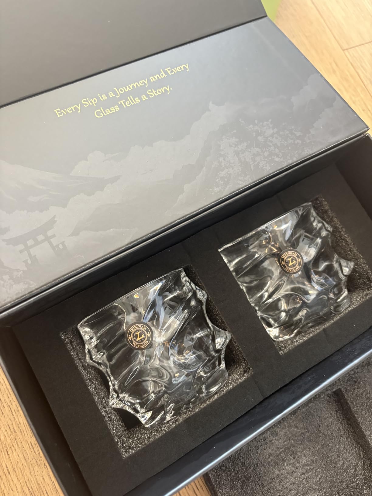 TSUKIGLASS® Storm Premium Japanese Crystal Whisky Glasses Set of 4 - Gift Ready Box, 100% Ultra Clarity Lead-Free Crystal, 10oz Tumblers for Bourbon, Scotch & Cocktails, Luxury Gift for Men Customer Review TSUKIGLASS® Storm Premium Japanese Crystal Whisky Glasses Set of 4 - Gift Ready Box, 100% Ultra Clarity Lead-Free Crystal, 10oz Tumblers for Bourbon, Scotch & Cocktails, Luxury Gift for Men - Customer Photo 5