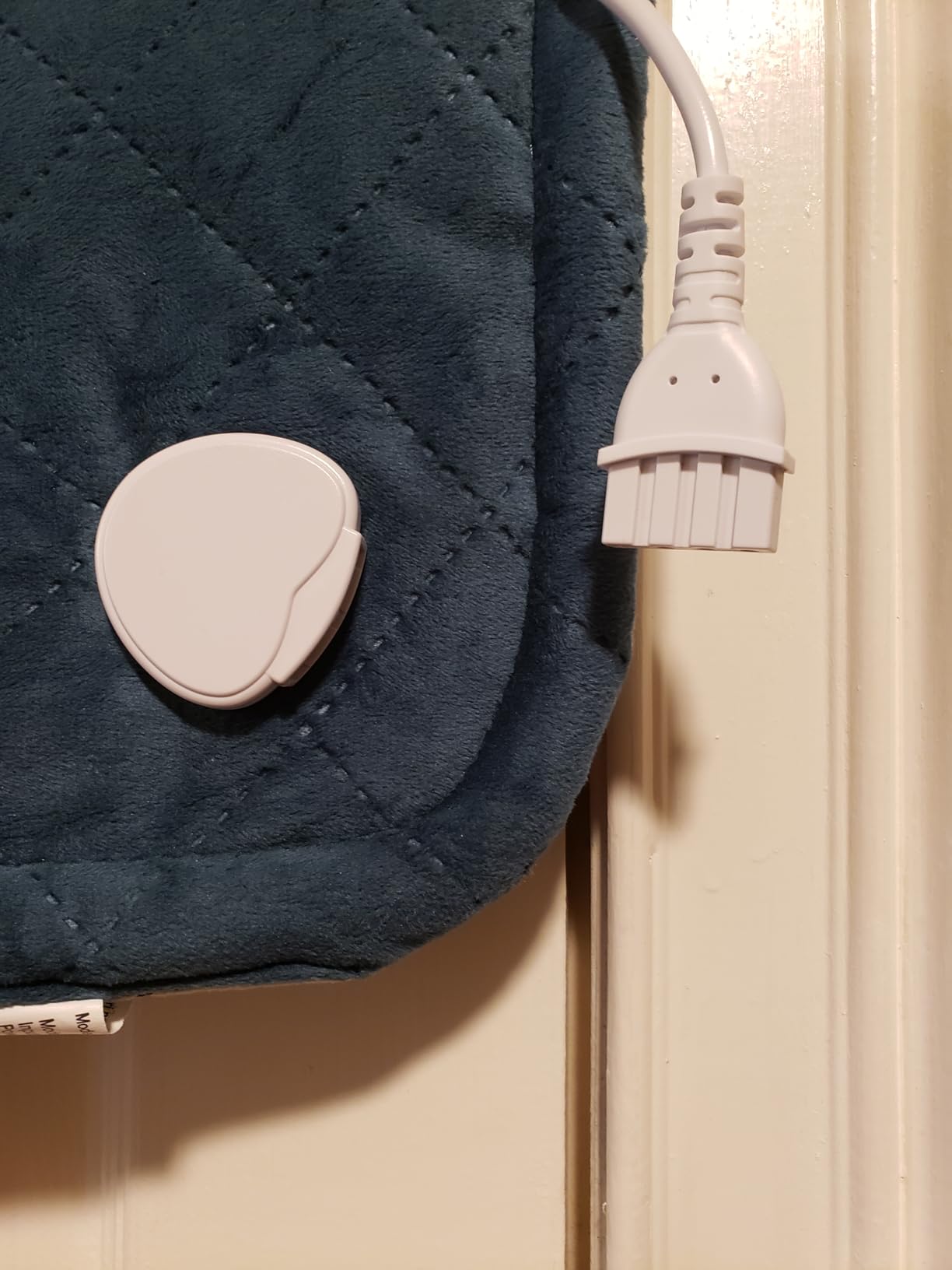 Graphene-Infused Heating Pad for Neck and Shoulders and Back, Deeper Pain Relief Weighted Heat Pads, Heated Wrap with 6 Heat Settings 4 Auto-Off, Birthday Christmas Gifts for Women Men Mom Dad Grandma - Customer Photo 1