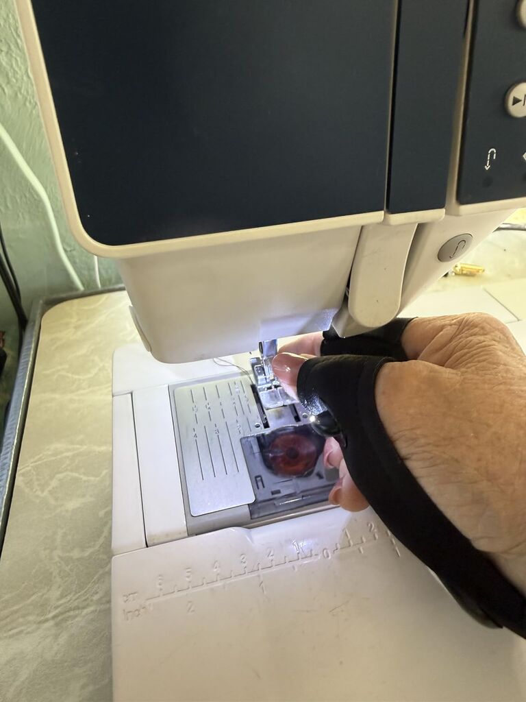 PARIGO LED Flashlight Gloves, Valentines Day Gifts for Him Men Boyfriend Husband, Cool Gadget Waterproof Hands-Free Finger Lights Customer Review PARIGO LED Flashlight Gloves, Valentines Day Gifts for Him Men Boyfriend Husband, Cool Gadget Waterproof Hands-Free Finger Lights - Customer Photo 2