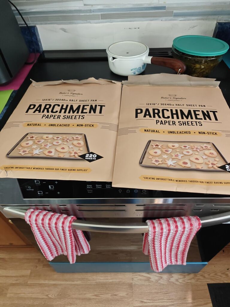 Baker's Signature Precut Parchment Sheets (120 Count) customer photo 2
