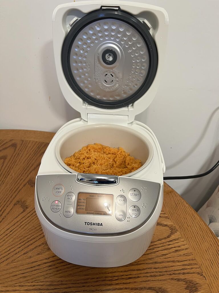Toshiba Rice Cooker 6 Cup Uncooked - Japanese Rice Cooker with Fuzzy Logic Technology, 7 Cooking Functions, Digital Display, 2 Delay Timers and Auto Keep Warm, Non-Stick Inner Pot, White customer photo 1