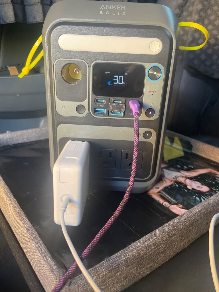 Anker Portable Power Station SOLIX C300, 288Wh LiFePO4 Backup Battery, 300W Solar Generator, 140W Two-Way Fast Charging, for Camping, Hunting, Travel, Blackout & Emergencies (Solar Panel Optional) customer photo 1
