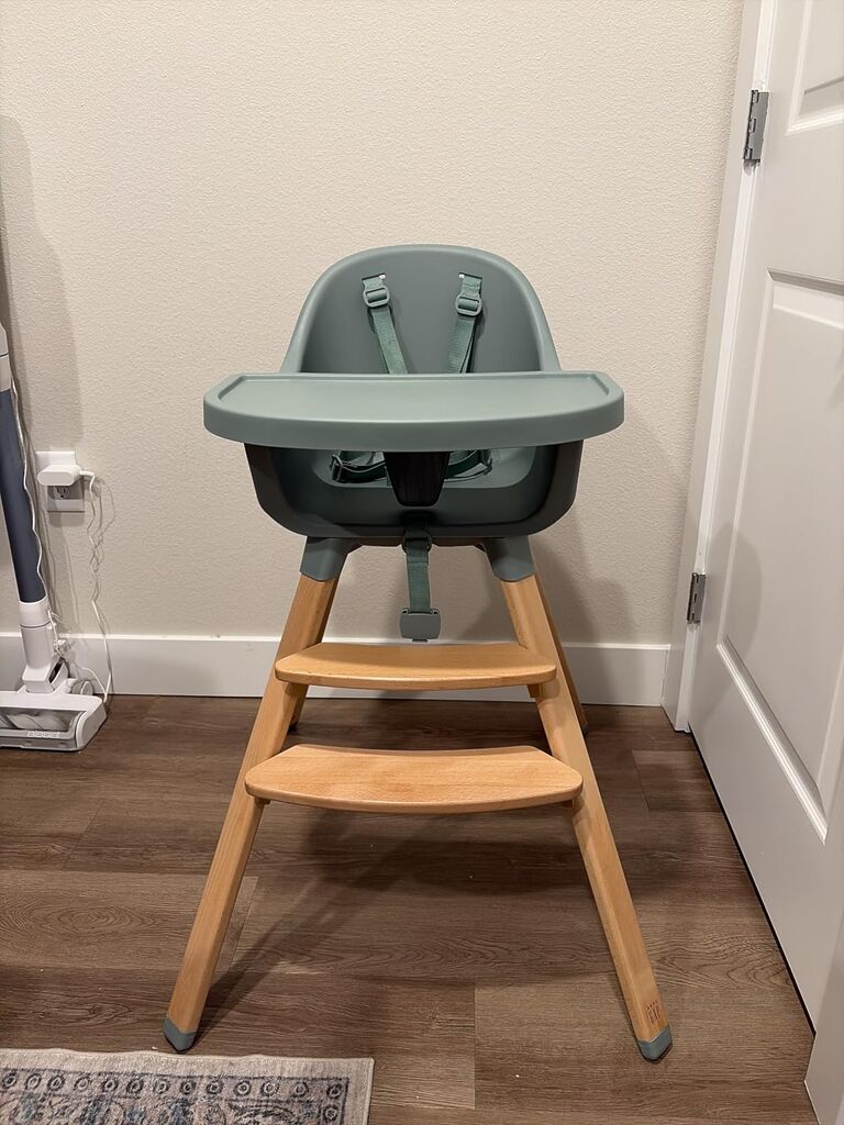 Delta Children - babyGap Otto 3-in-1 High Chair - High Chair Converts to Toddler Dinning Chair and Booster Seat - Dishwasher Safe Meal Tray - FSC-Certified Wood, Sage Green customer photo 1