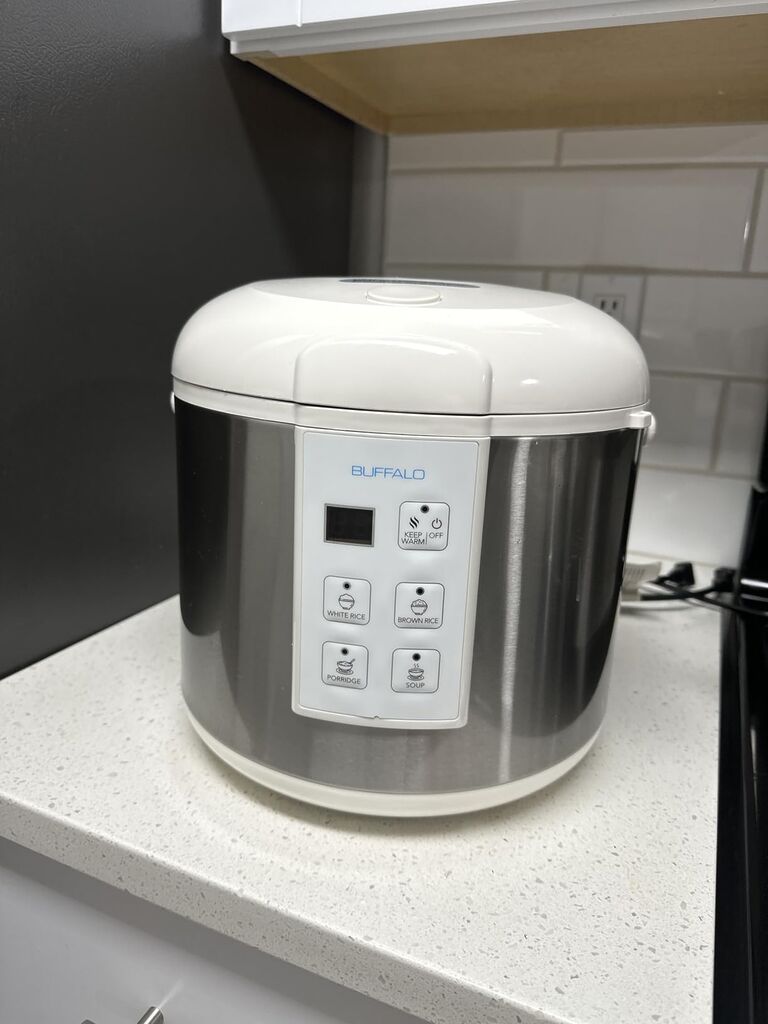 Buffalo Rice Cooker Stainless Steel Inner Pot Rice Maker Large, 10 Cup | Non-Stick Electric Rice Maker for White/Brown Rice, Grain - Easy-to-clean Non-Toxic Warmer, Slow Cooker, Multicooker, Steamer customer photo 1