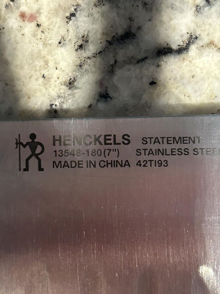 Henckels Statement 15-Pc Knife Block Set, Razor-Sharp, German Engineered | Informed by 100+ Years of Mastery. Dishwasher safe, Comfortable Grip Ideal for Everyday Cooking. High Quality Stainless Steel customer photo 2