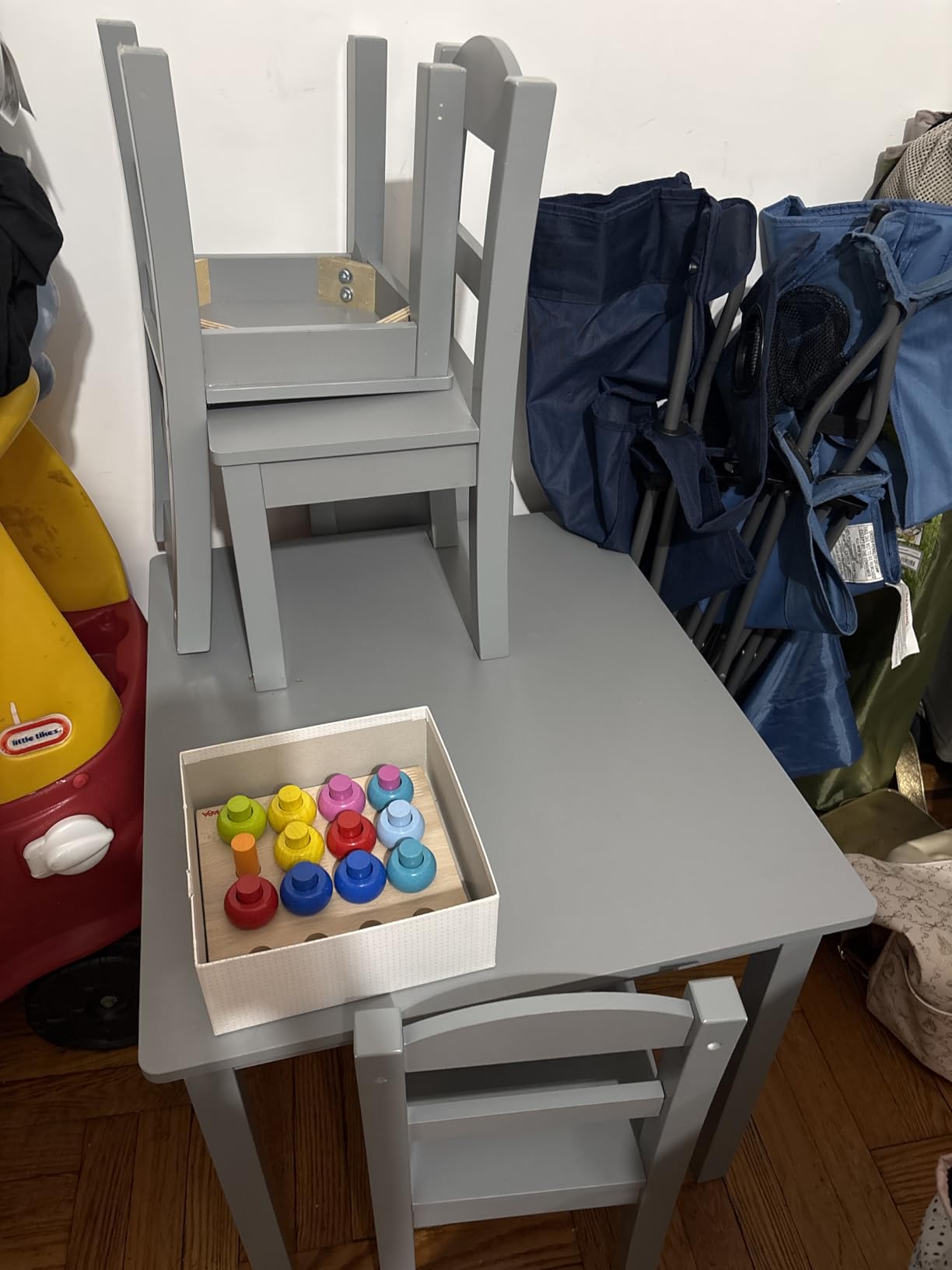 Humble Crew Toddler Table and Chair Set for Kids, Wood Activity Furniture, 5-Piece Desk with 4 Matching Seats customer photo 1
