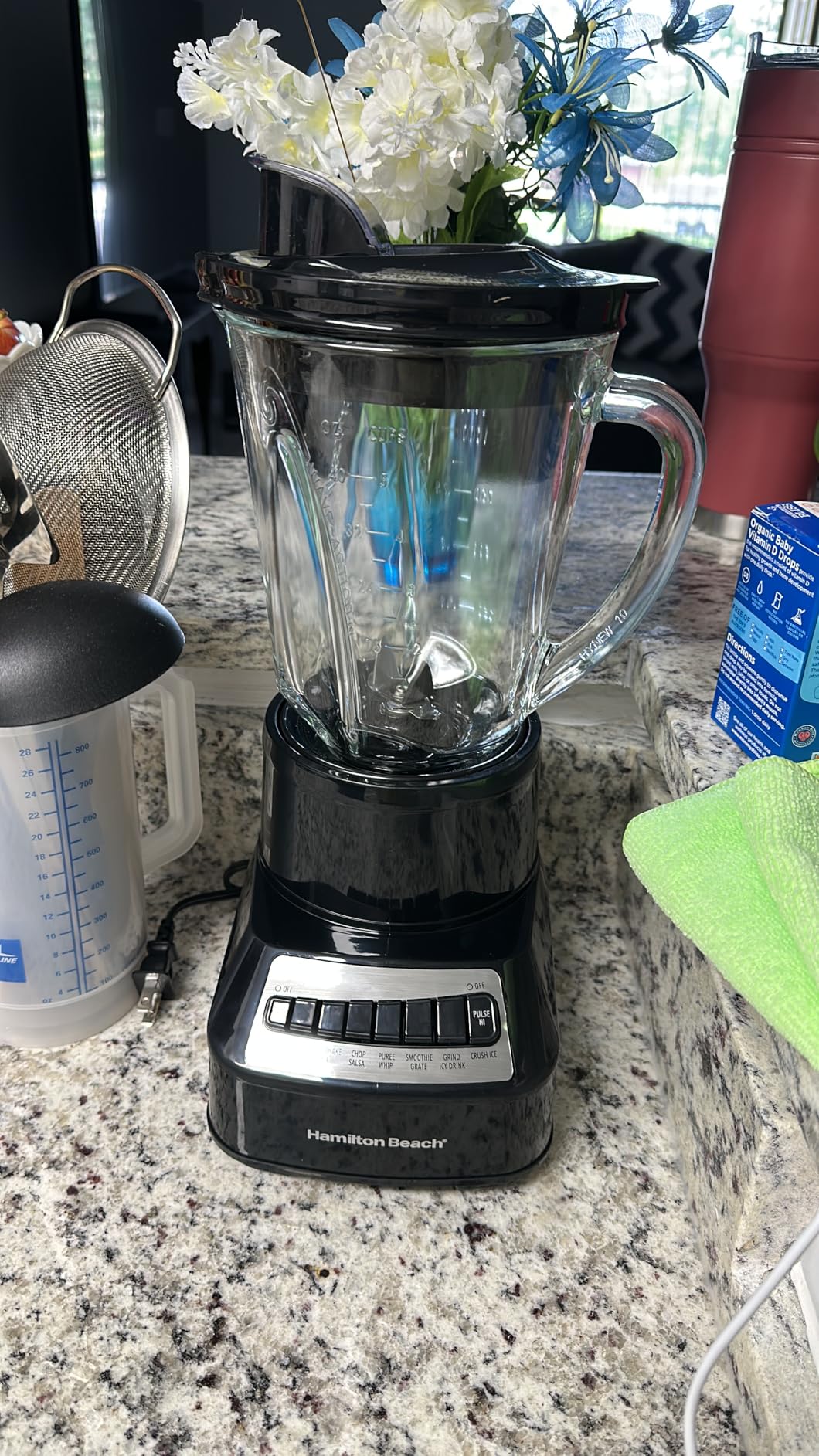 Hamilton Beach Wave Crusher Blender for Smoothies With 40 Oz Glass Jar | 14 Functions For Consistently Smooth Results | Stainless Steel Ice Sabre Blades | 700 Watts | Black | 54220 customer photo 2