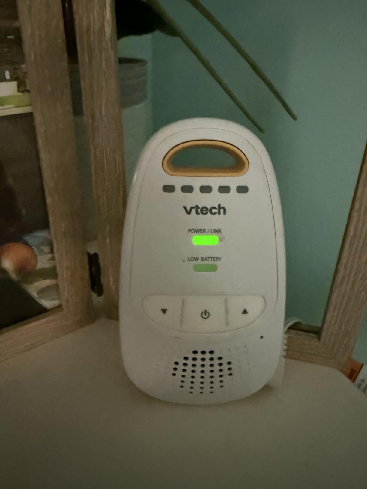 VTech Audio Baby Monitor - No Static DECT 6.0, No WiFi, Hack-Proof | 8Hr Battery, Belt Clip, 1000ft Range, 5-Level Sound Indicator | DM111 customer photo 1