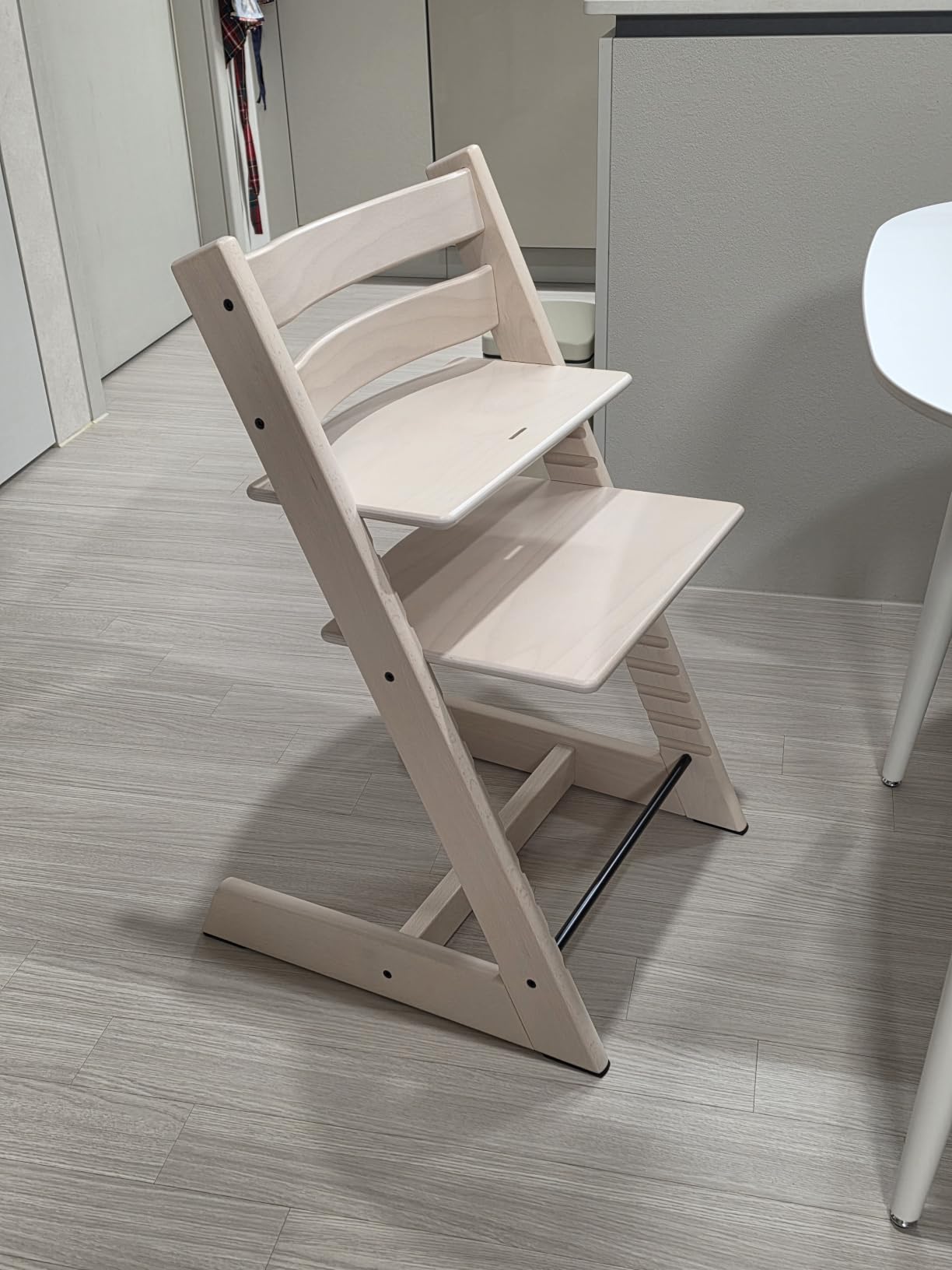 Stokke Tripp Trapp Chair, Adjustable Wooden High Chair, Natural | Convertible Chair for Toddlers, Children & Adults, Convenient, Comfortable & Ergonomic, Classic Design, Fits at Dining Table customer photo 1